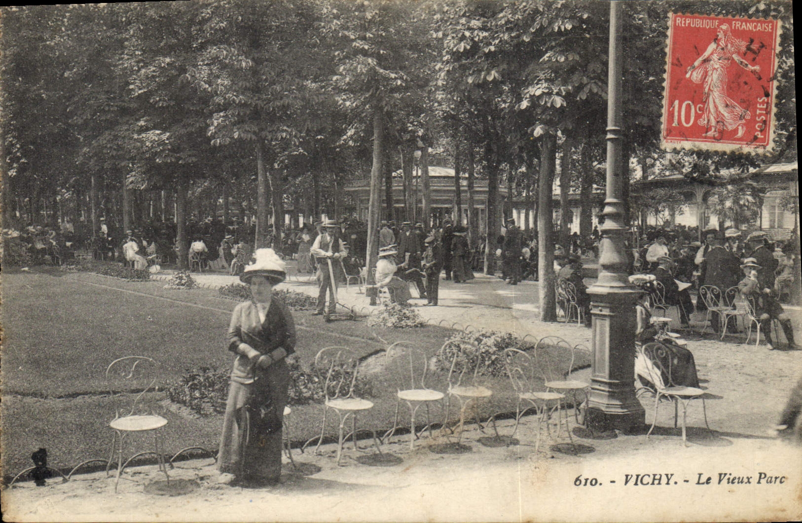 CPA Vichy Le Vieux Parc
