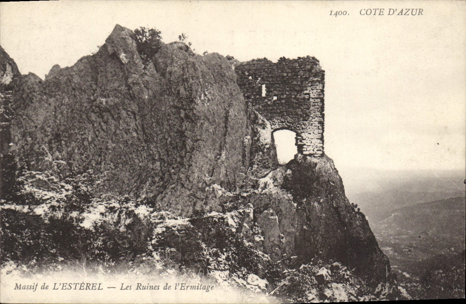 CPA Massif de l'Esterel Les Ruines de l'Ermitage