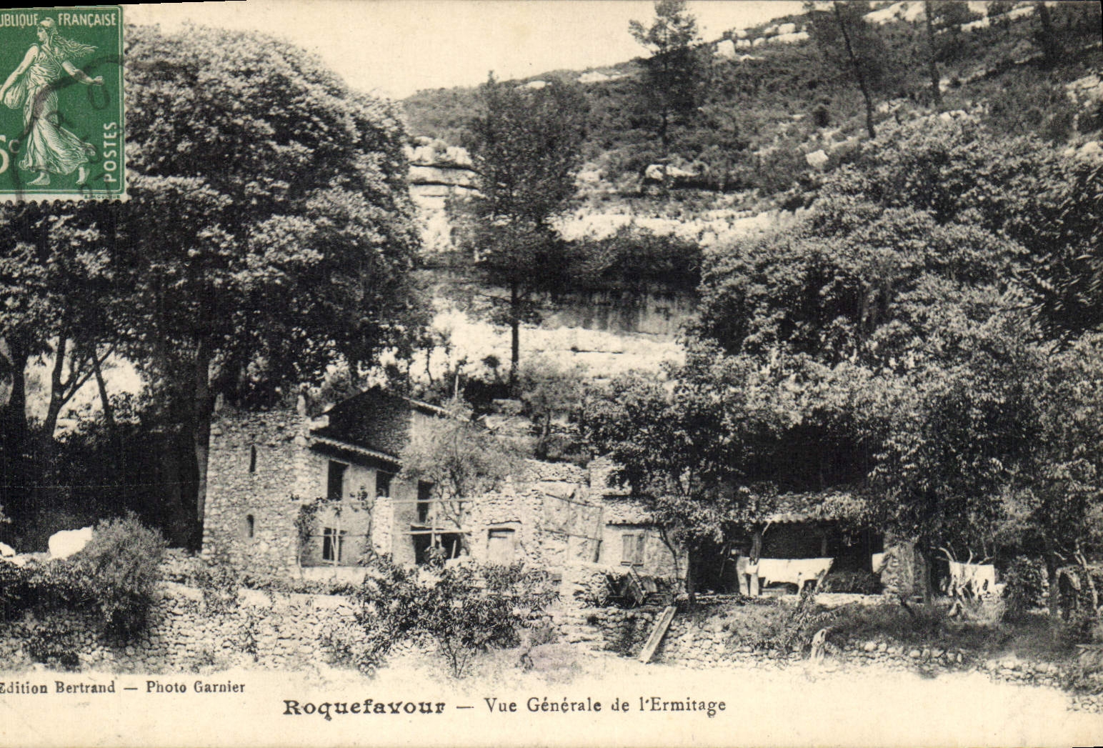 CPA Roquefavour Vue Generale de l'Ermitage