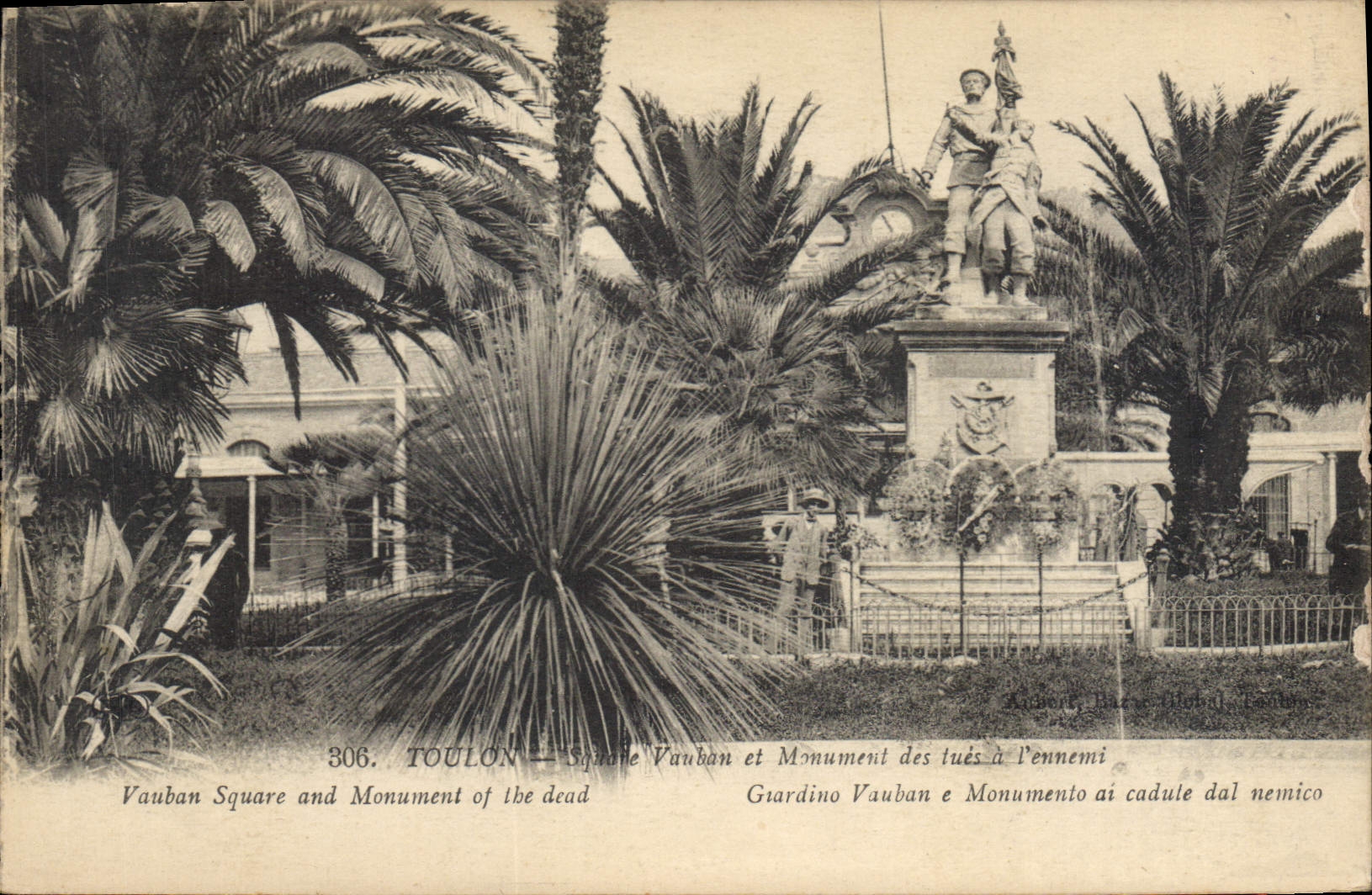 CPA Toulon Monument des tues a l'ennemi