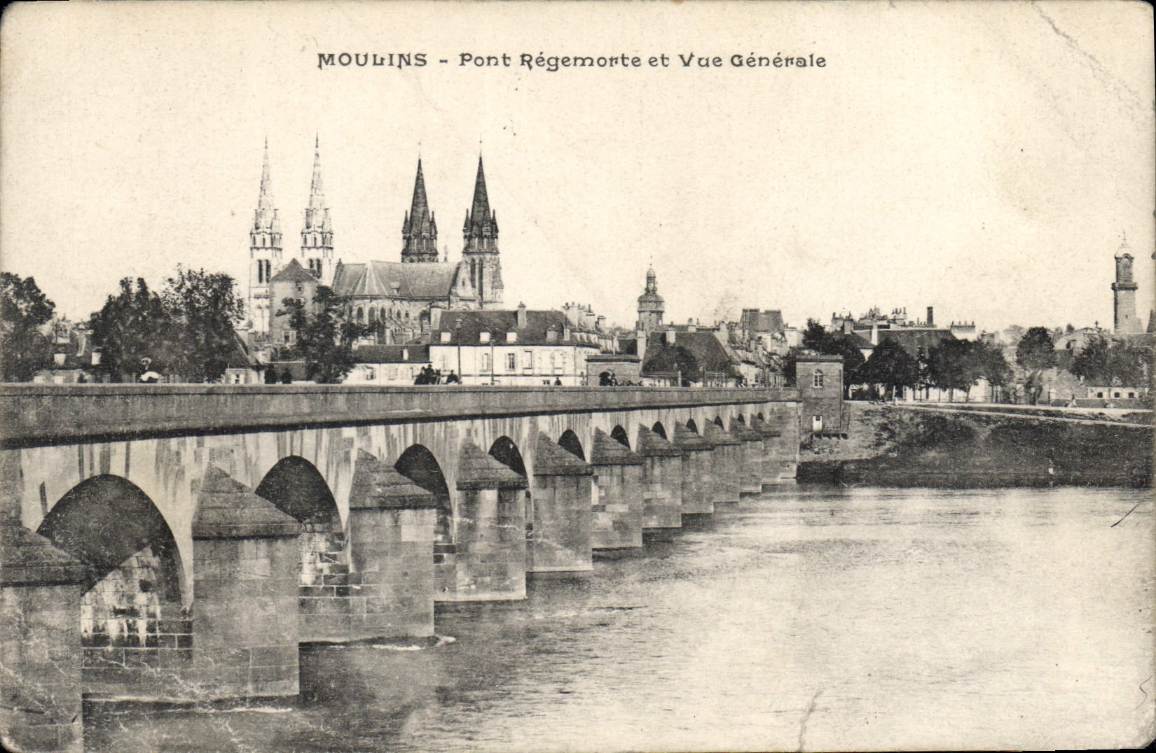 CPA Moulins Pont Regemorte et Vue generale
