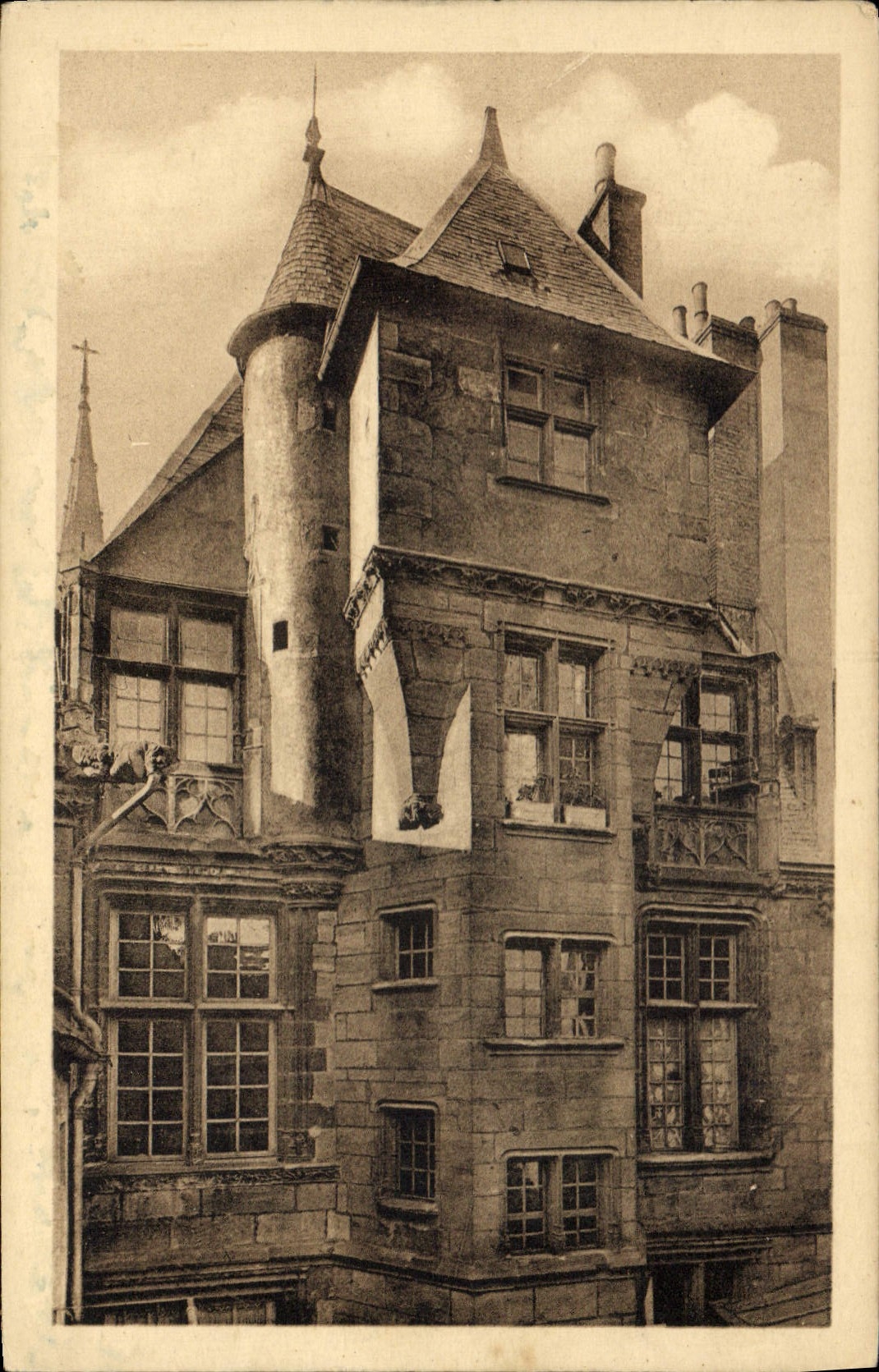 Moulin - Le Doyenné — Rue François Péron, n°24 — Collection du Syndicat d'Initiative Bourbonnais