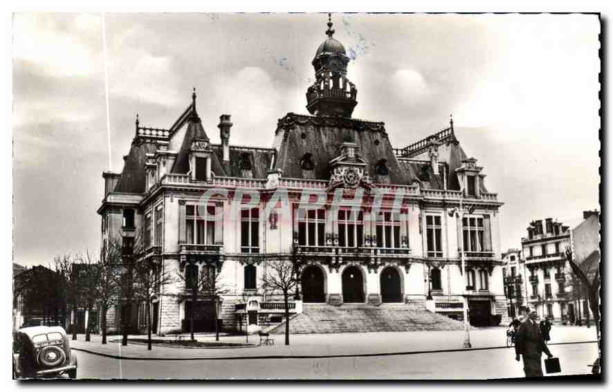 CPA Vichy (Allier) L'Hotel de Ville
