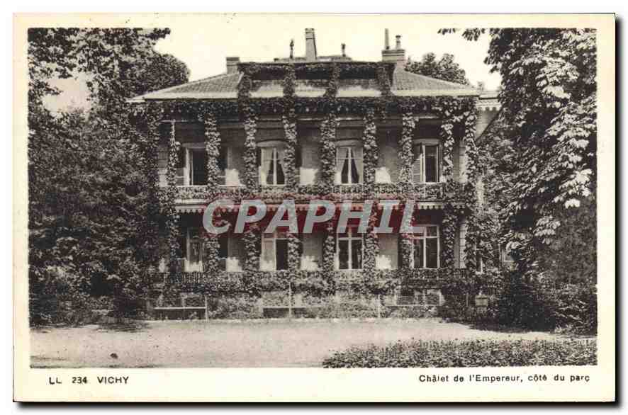 CPA Vichy Chalet de l'Empereur cote du parc