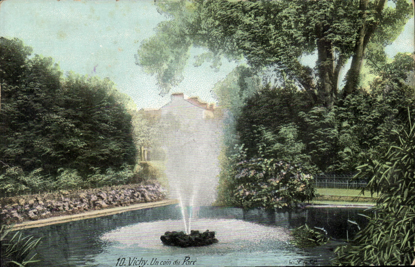 CPA Vichy Une coin du Parc