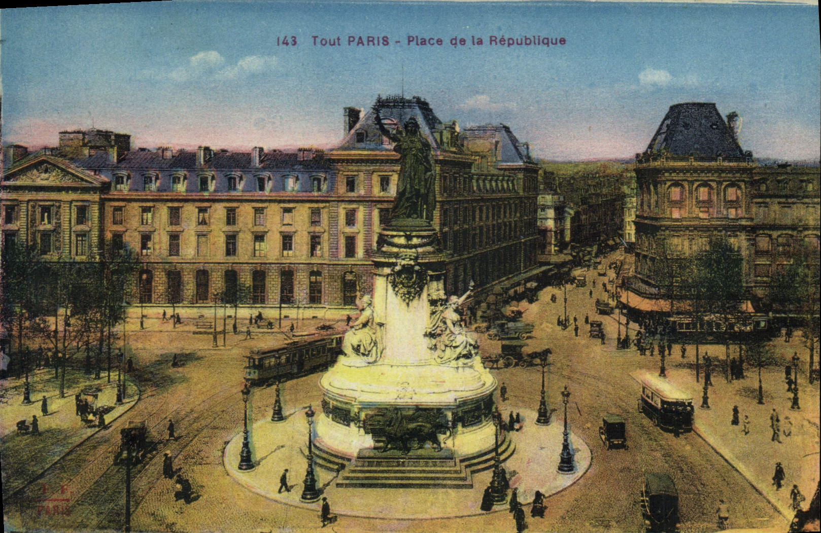 CPA Paris Place de la Republique