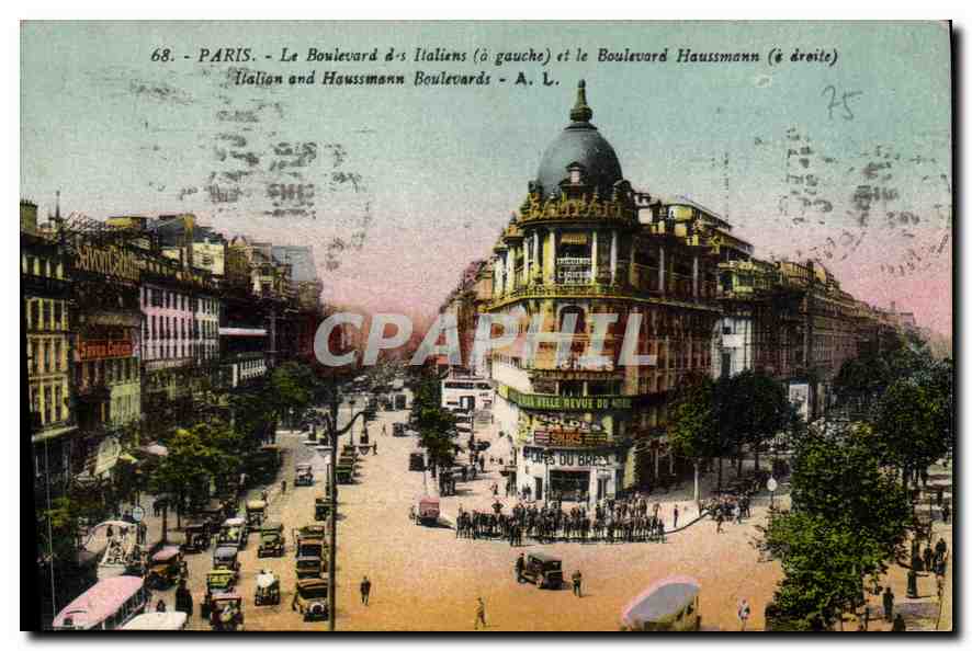 CPA Paris Le Boulevard des Italiens et le boulevard Haussmann 