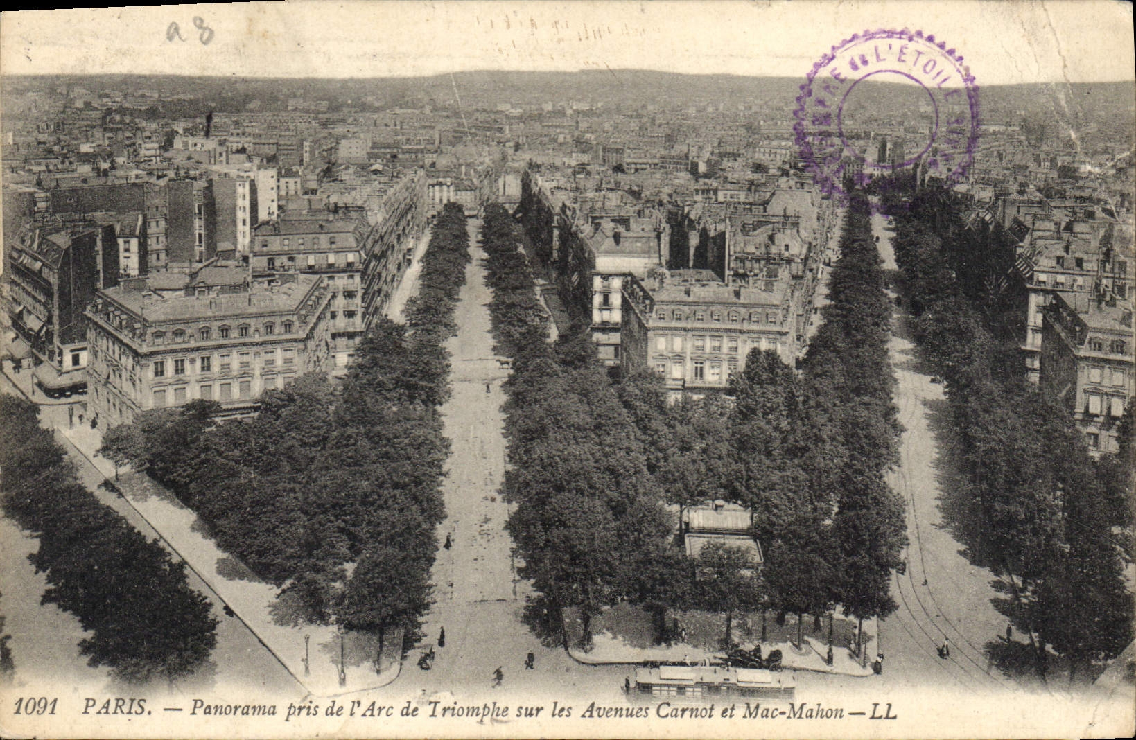 CPA Paris Panorama pris de l'Arc de Triomphe sur les Avenues Carnot et Mac Mahon