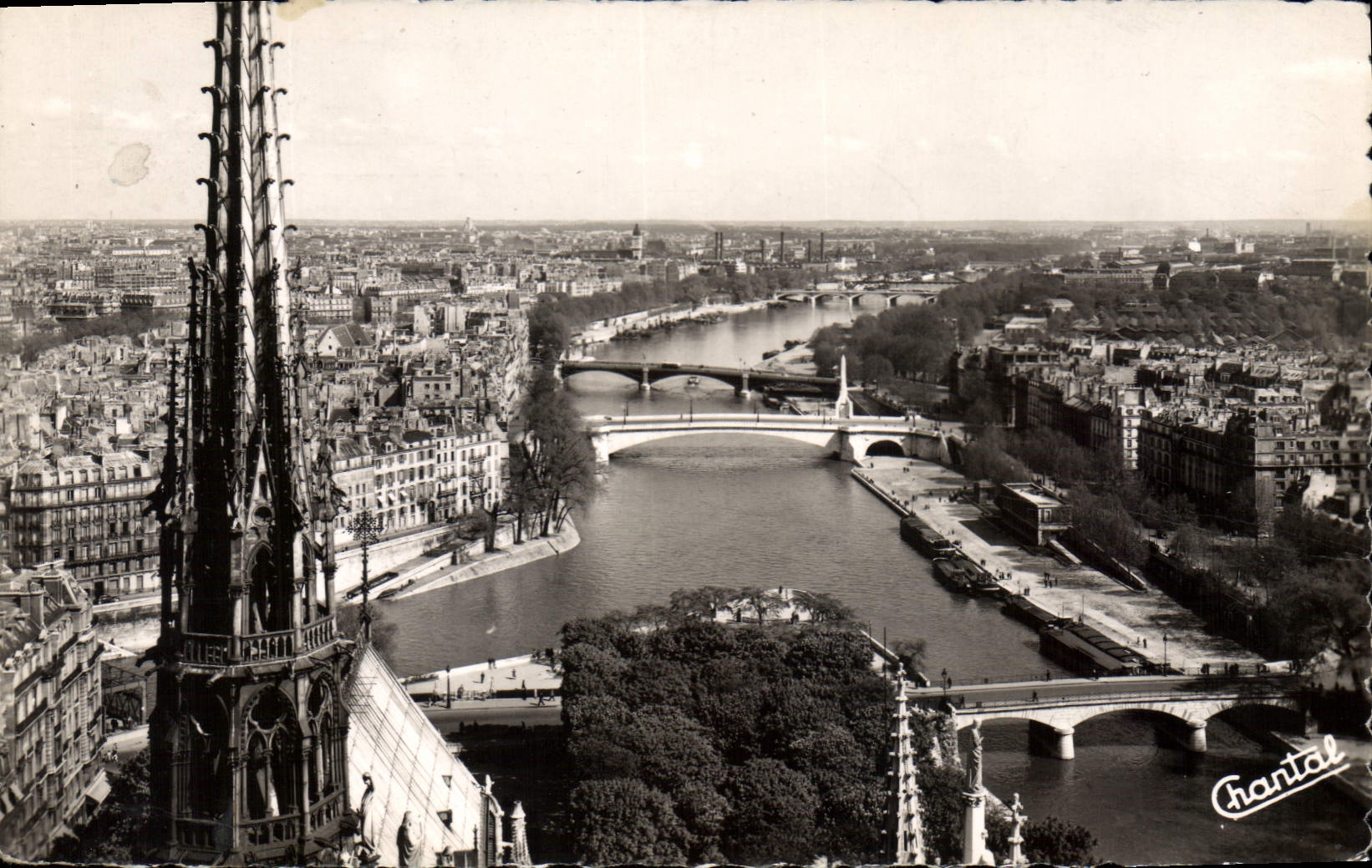 CPA Paris La Fleche de Notre Dame La Seine