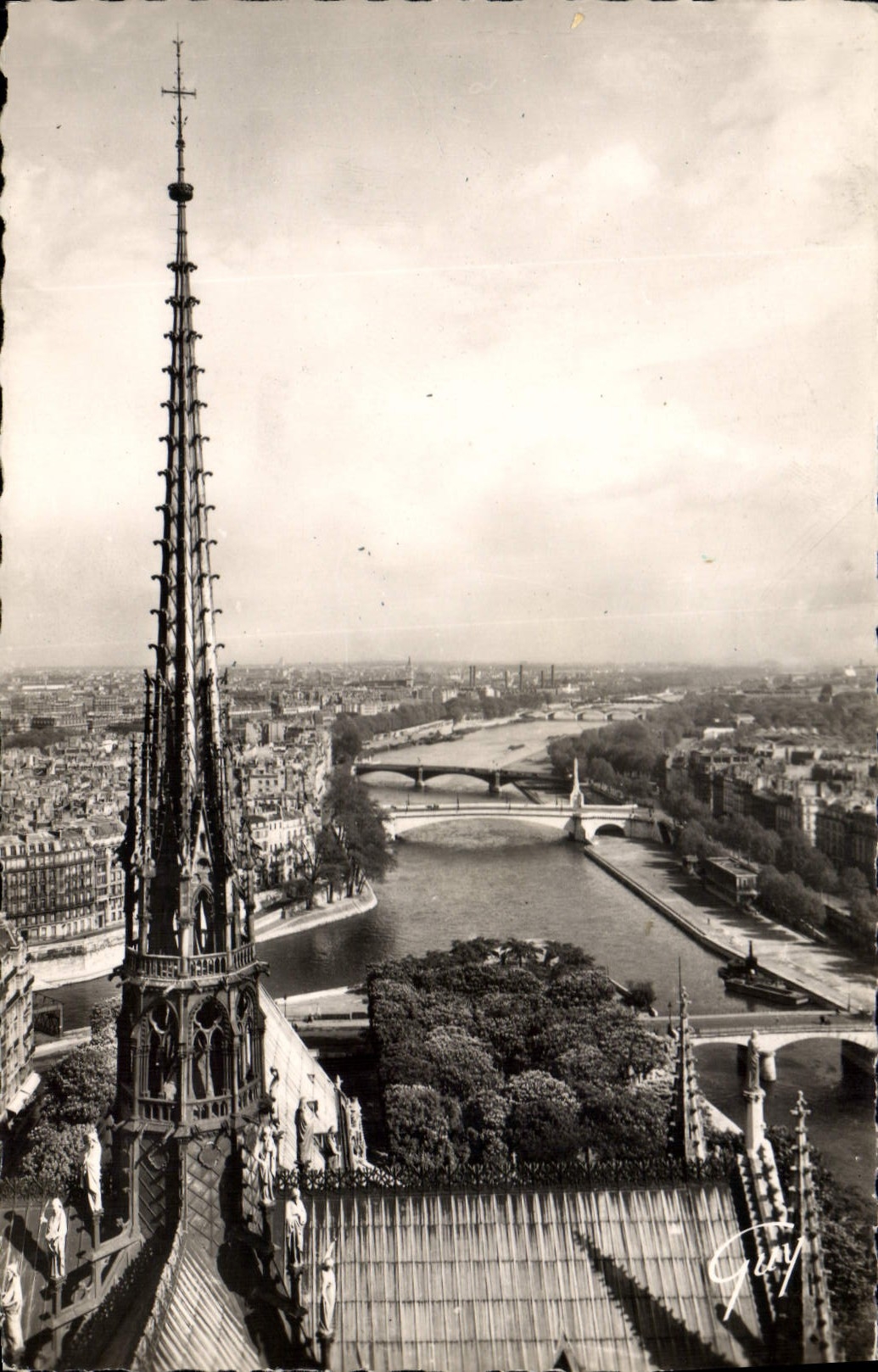 CPA Paris La Seine en amont de Notre Dame