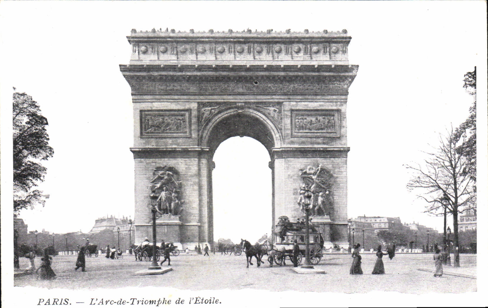 CPA Paris L'Arc de Triomphe de l'Etoile