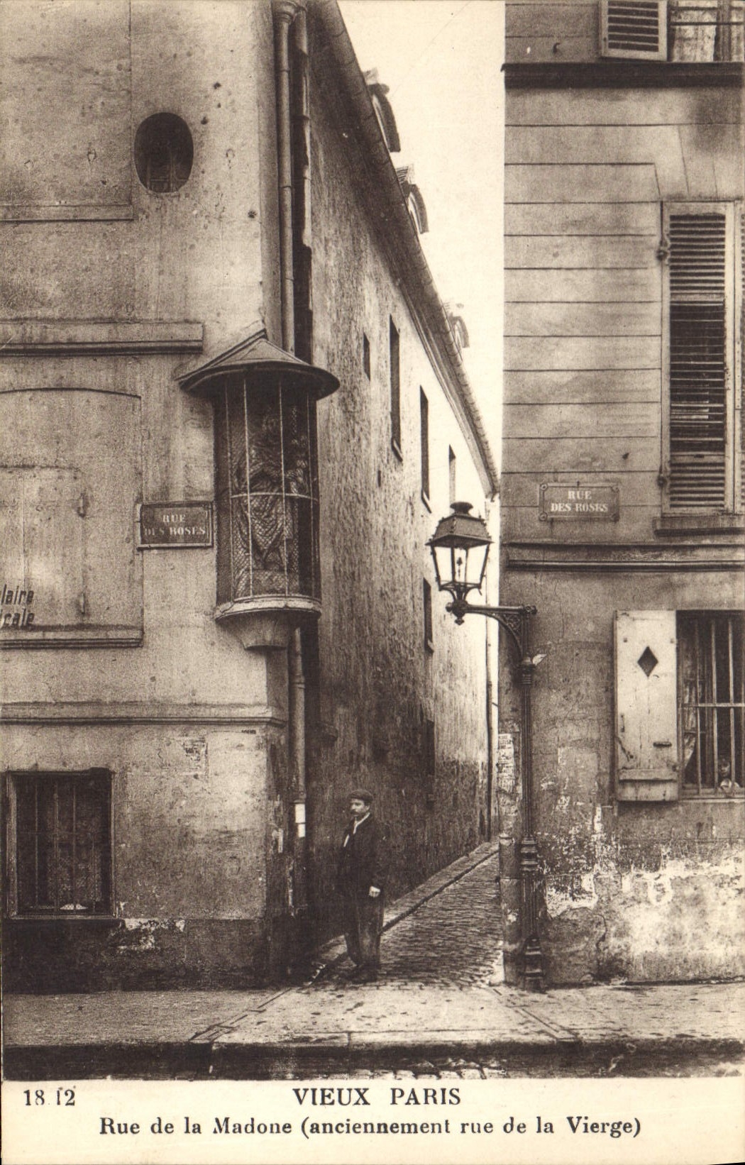 CPA Vieux Paris Rue de la Madone (anciennement rue de la vierge)