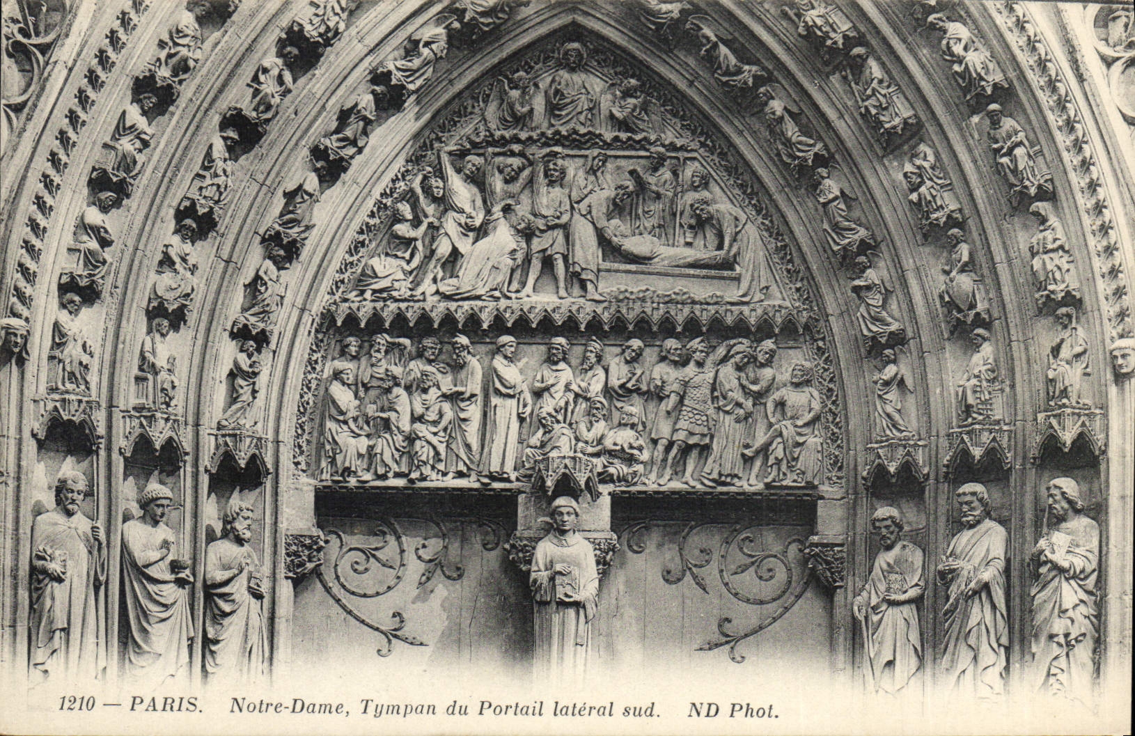 CPA Paris Notre Dame Tympan du Portail lateral sud