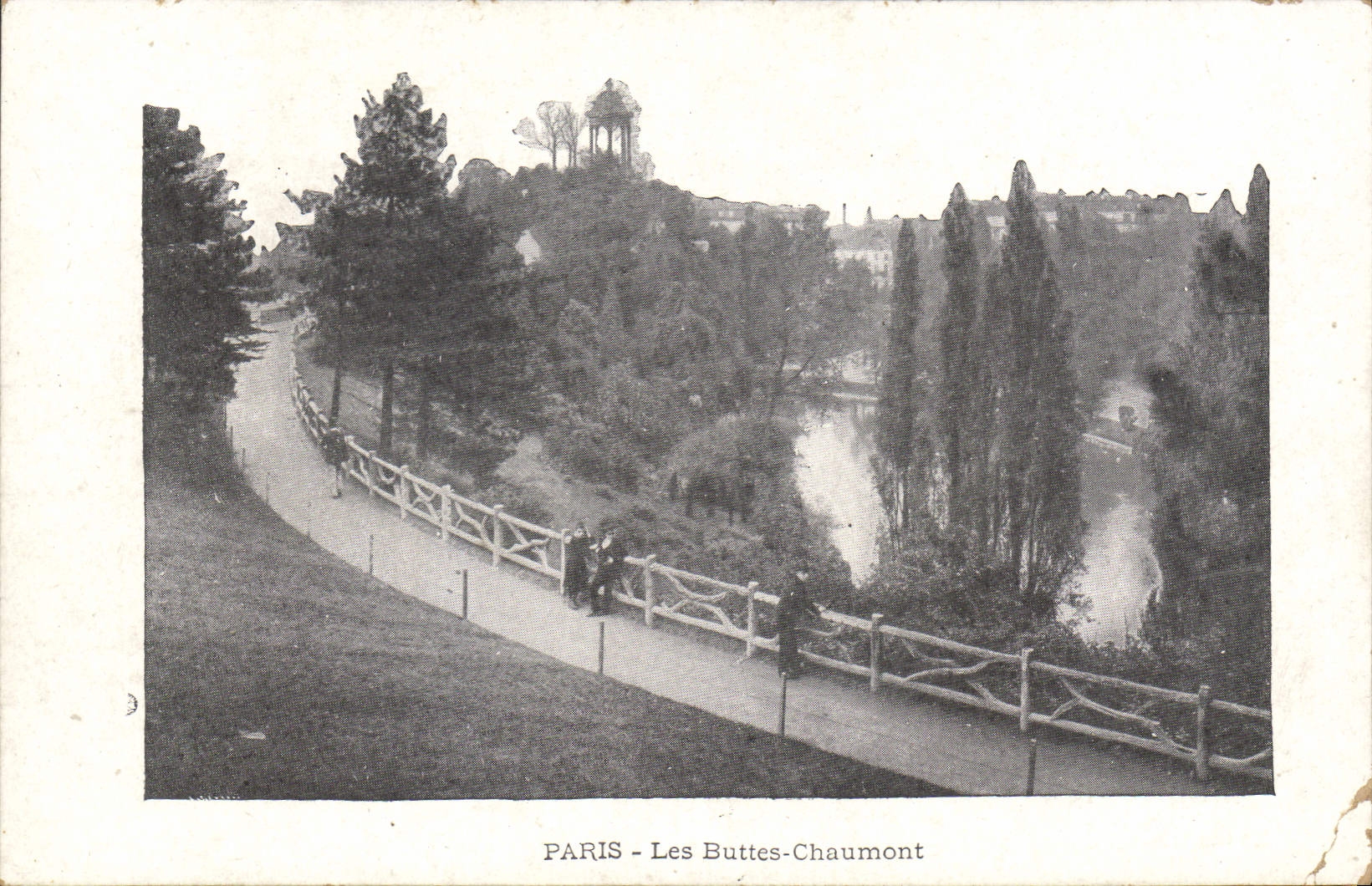 CPA Paris Les Buttes Chaumont