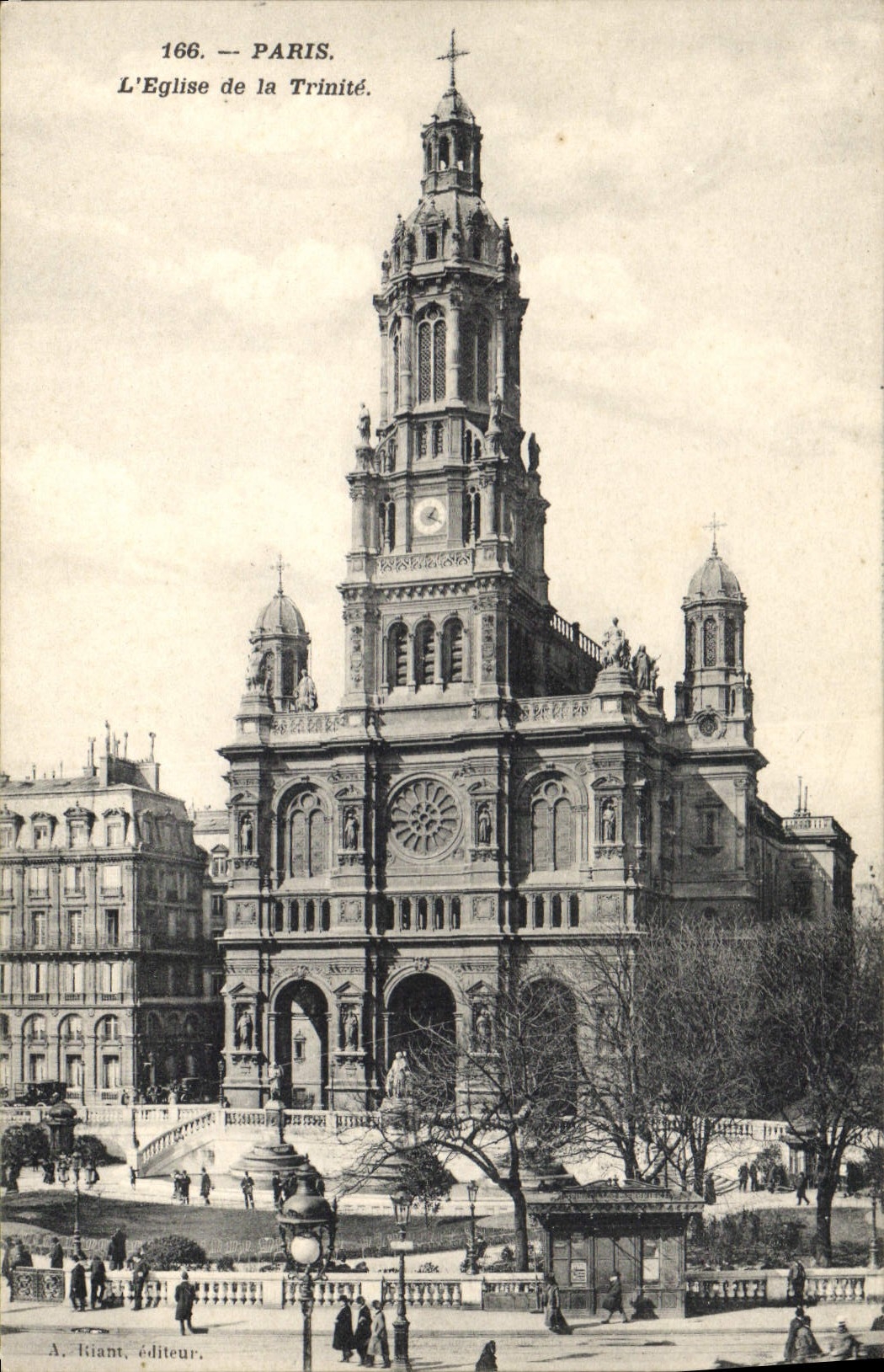 CPA Paris L'Eglise de la Trinite