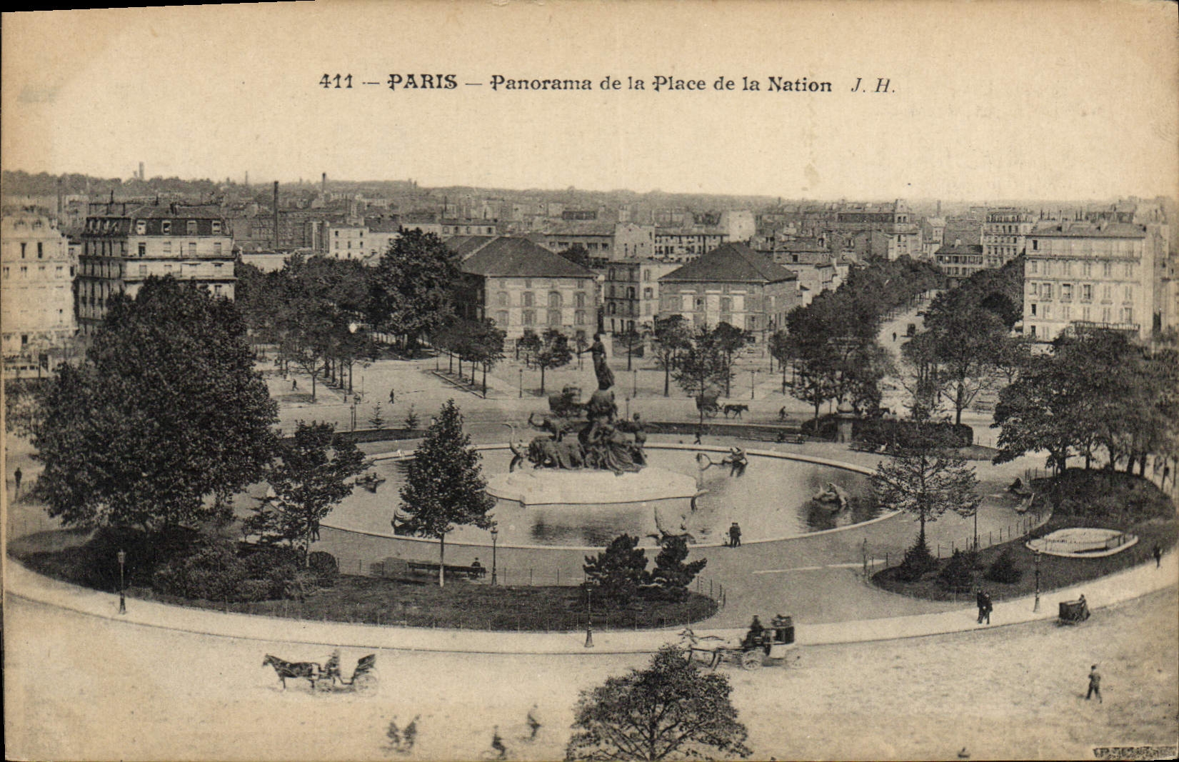 CPA Paris Panorama de la Place de la Nation
