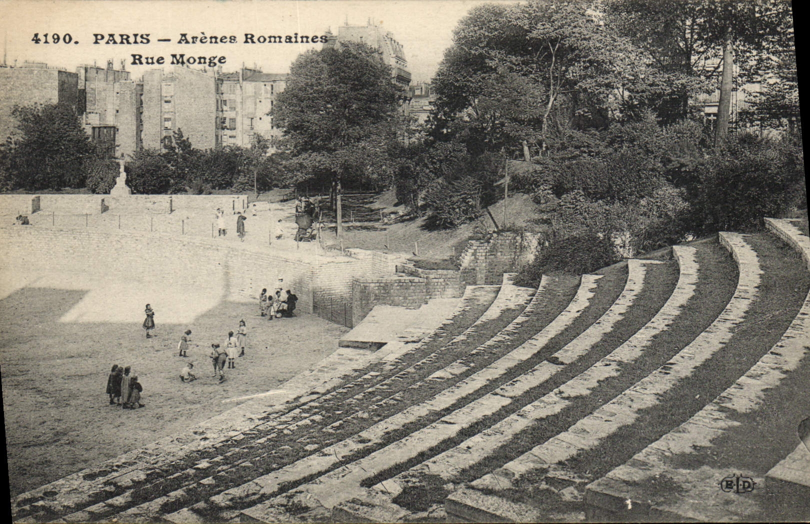 CPA Paris Arenes Romaines Rue Monge