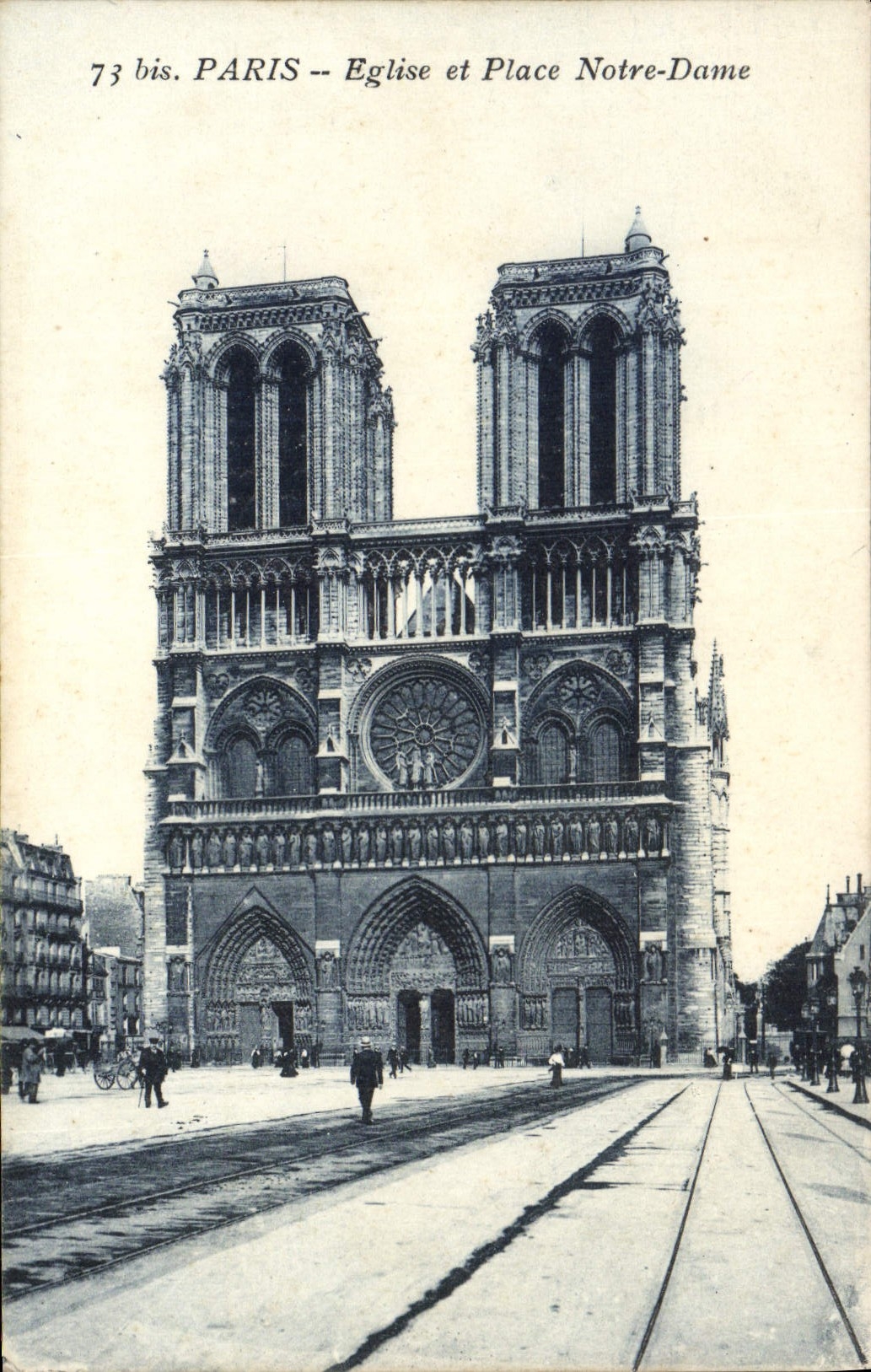 CPA Paris Eglise et Place Notre Dame
