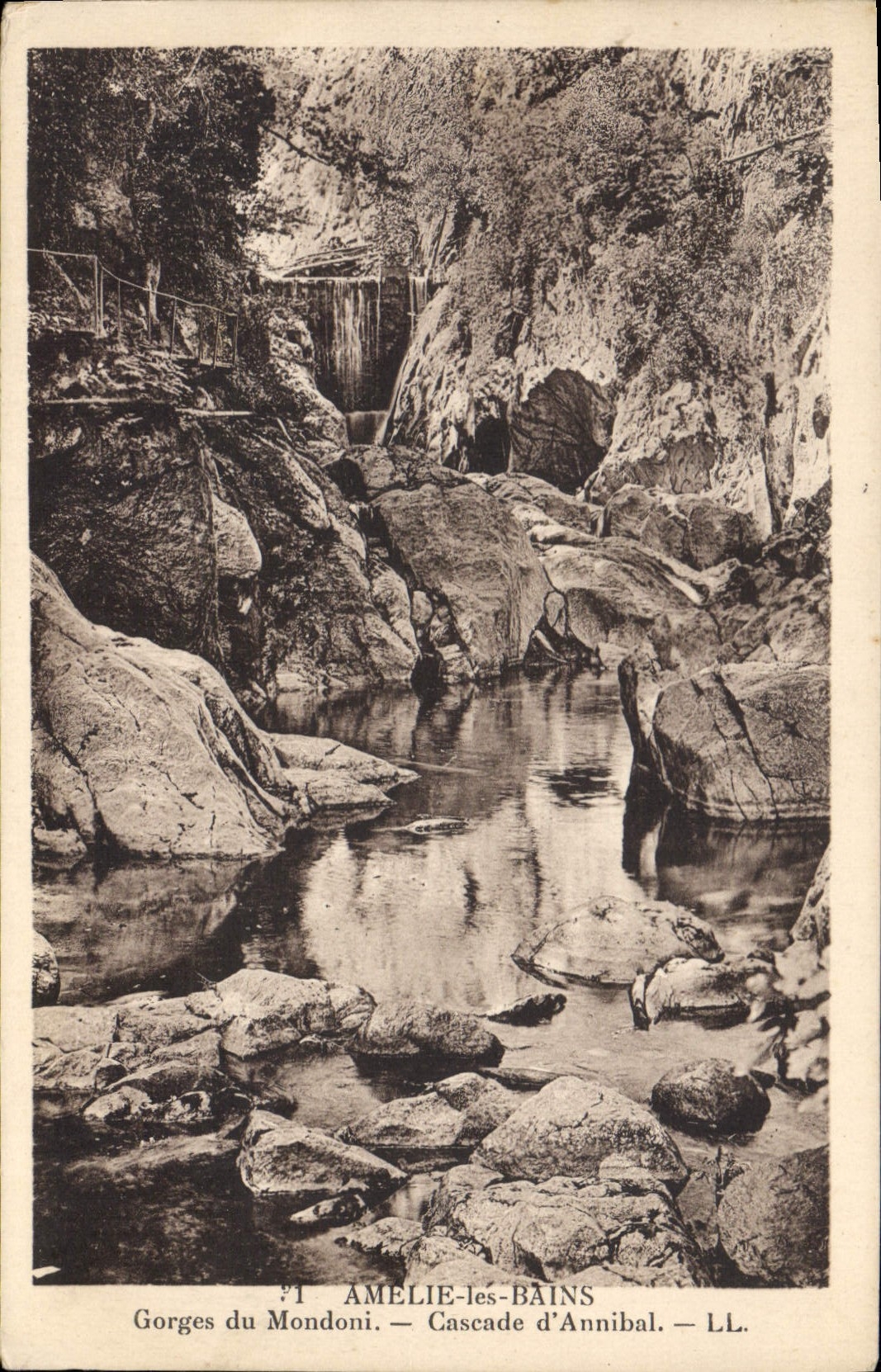 CPA Amelie les Bains Gorges du Mondoni Cascade d'Annibal