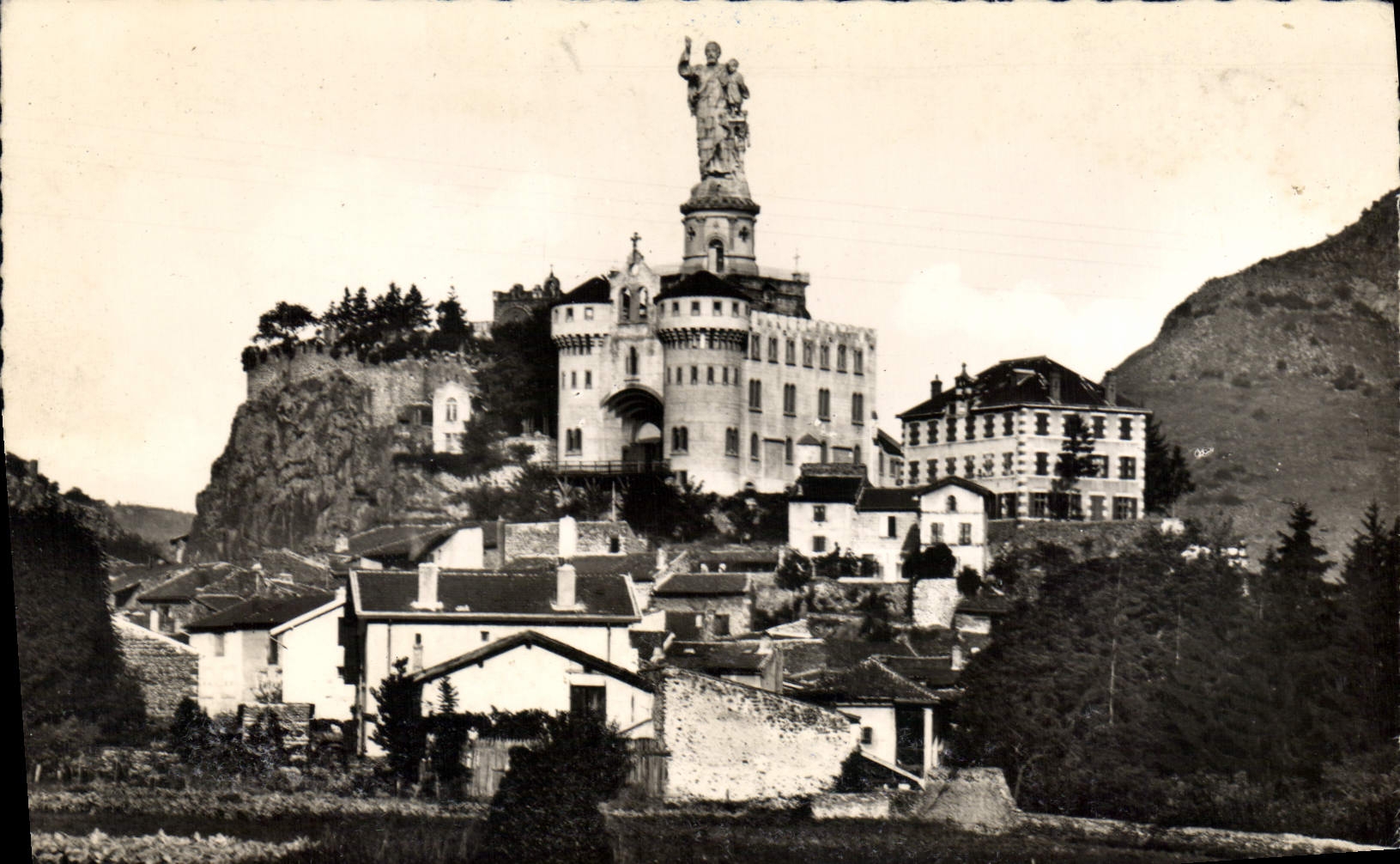 CPA Espaly pres le Puy Pelerinage a Saint Joseph de Bon Espoir Vue panoramique