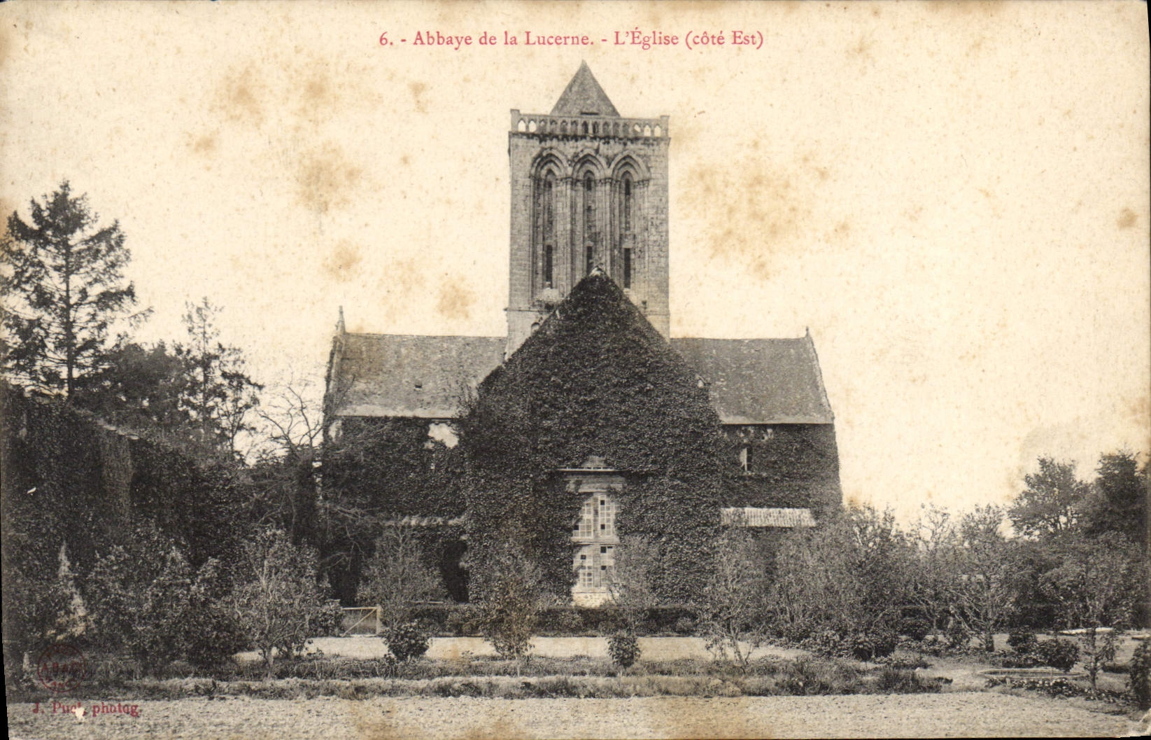 CPA Abbaye de la Lucerne L'Eglise (cote Est)
