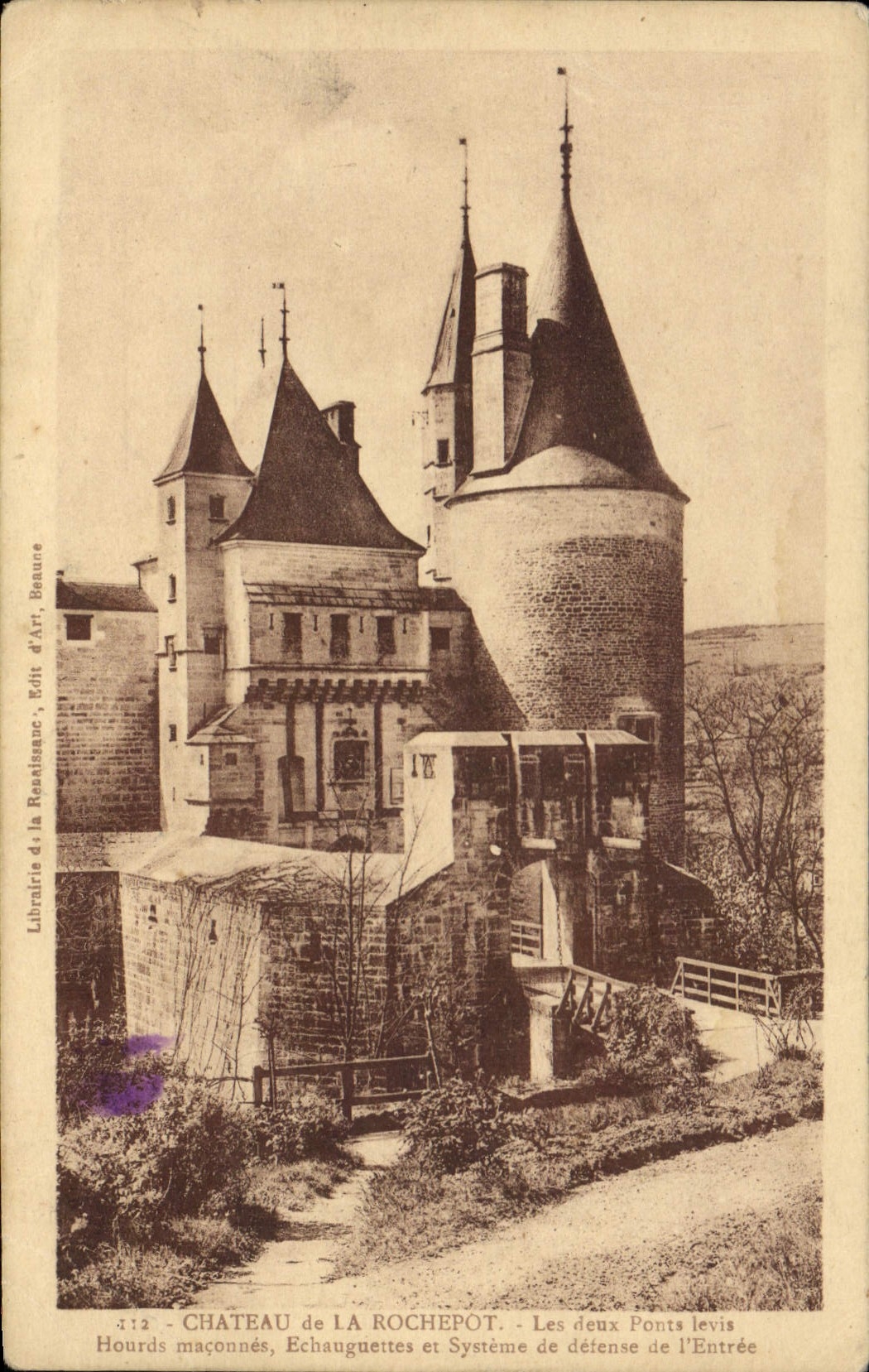 CPA Chateau de la Rochepot Les deux Ponts Levis