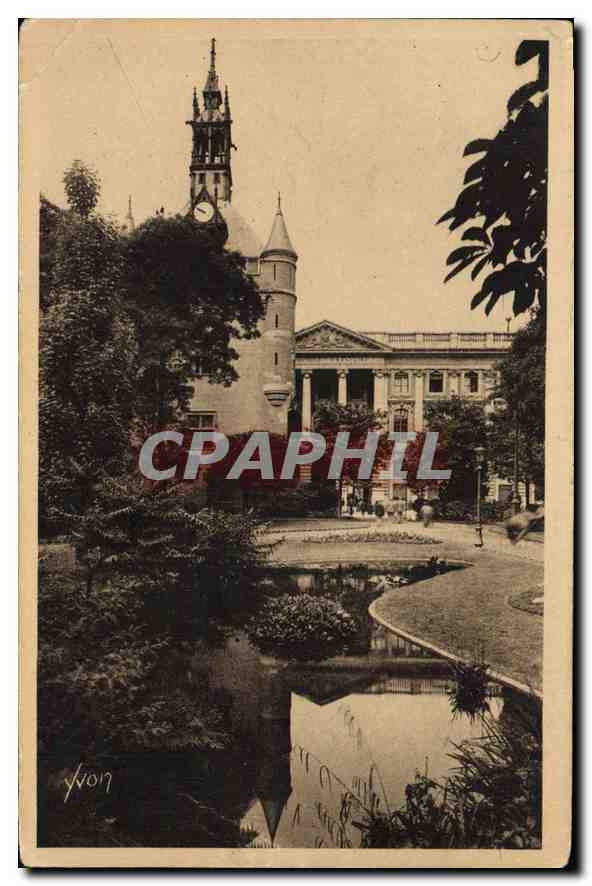 CPA Toulouse (Haute Garonne) Le Donjon du Capitol et le Square
