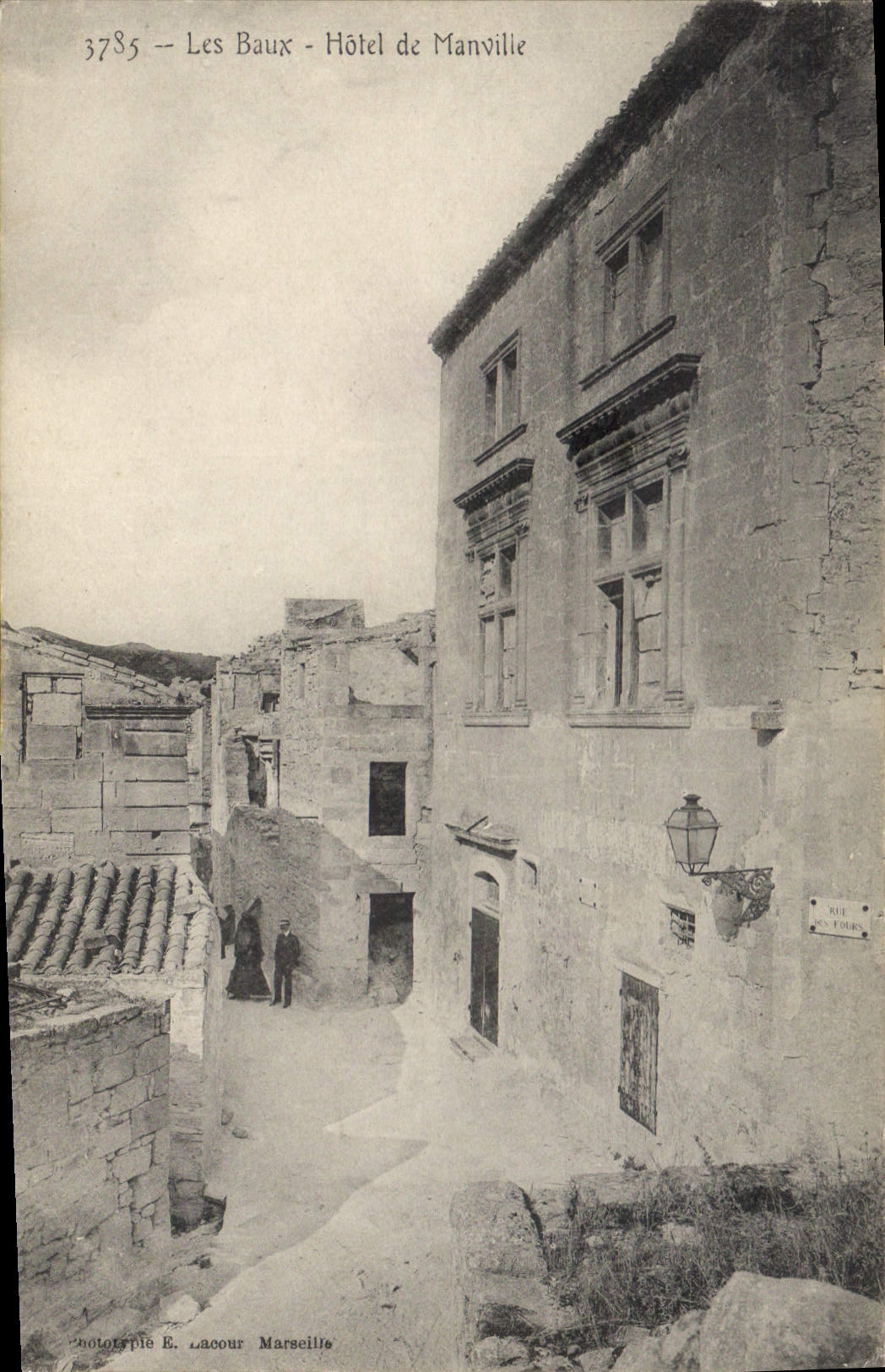 CPA Les Baux Hotel de Manville