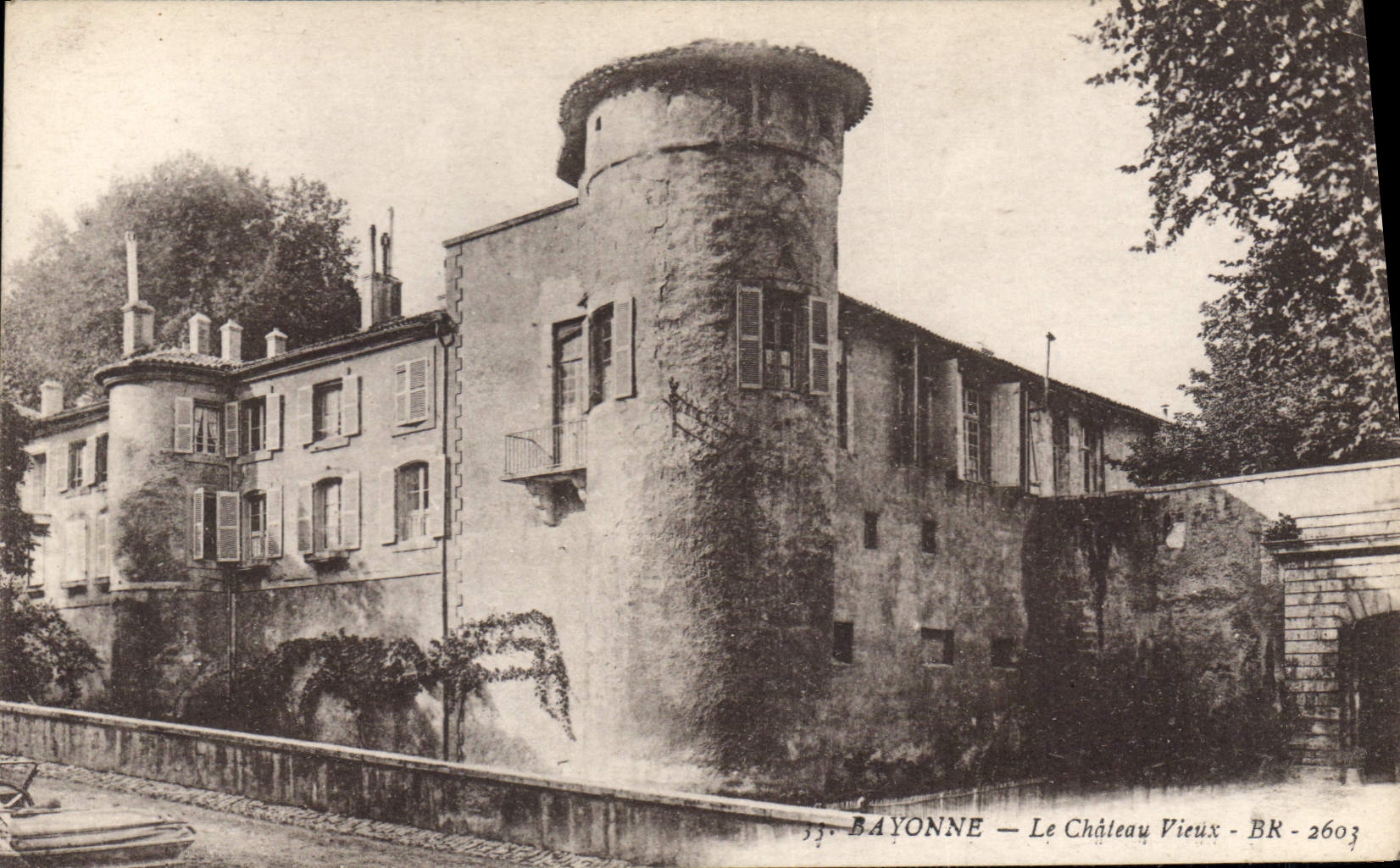 CPA Bayonne Le Chateau Vieux