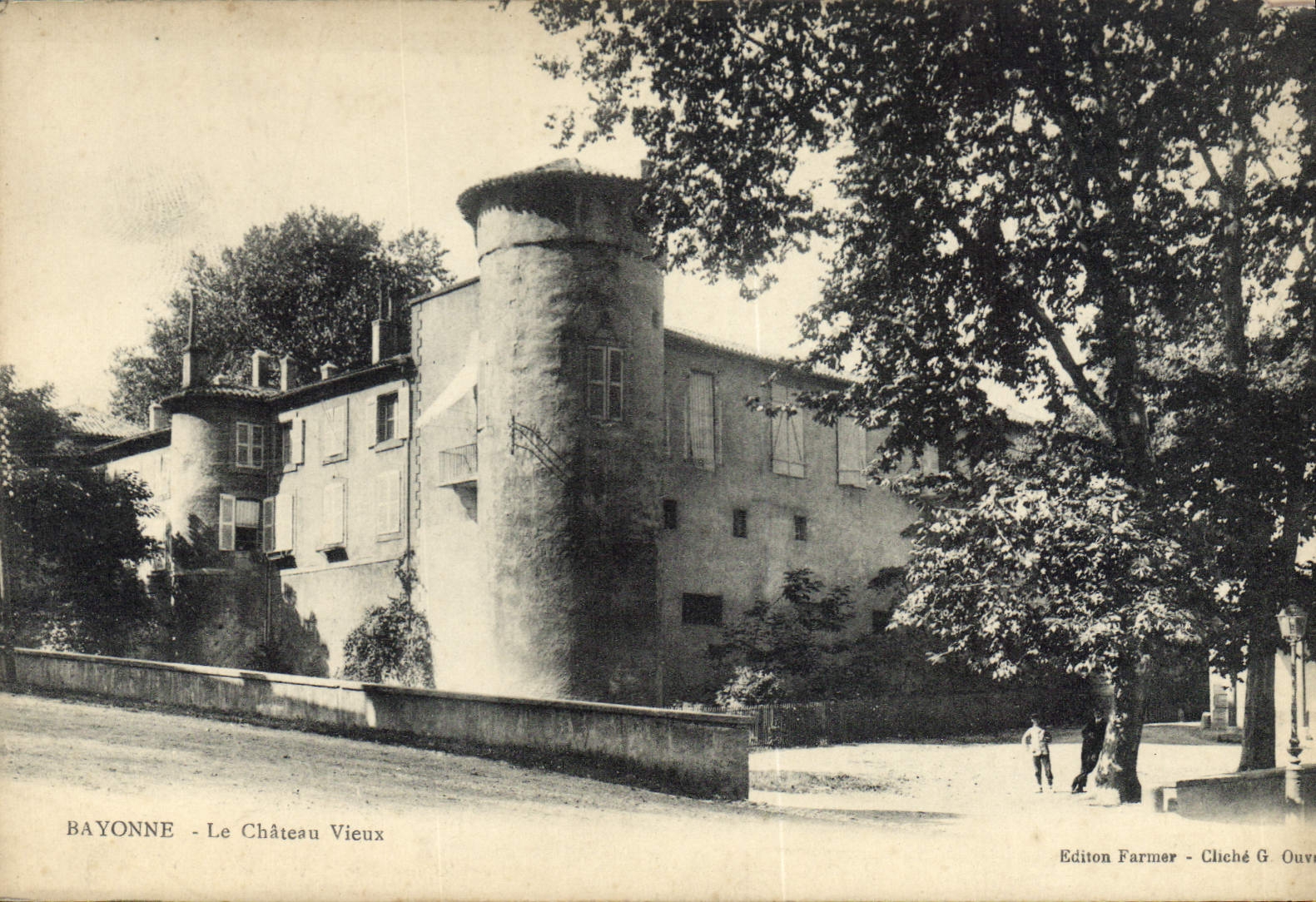 CPA Bayonne Le Chateau Vieux