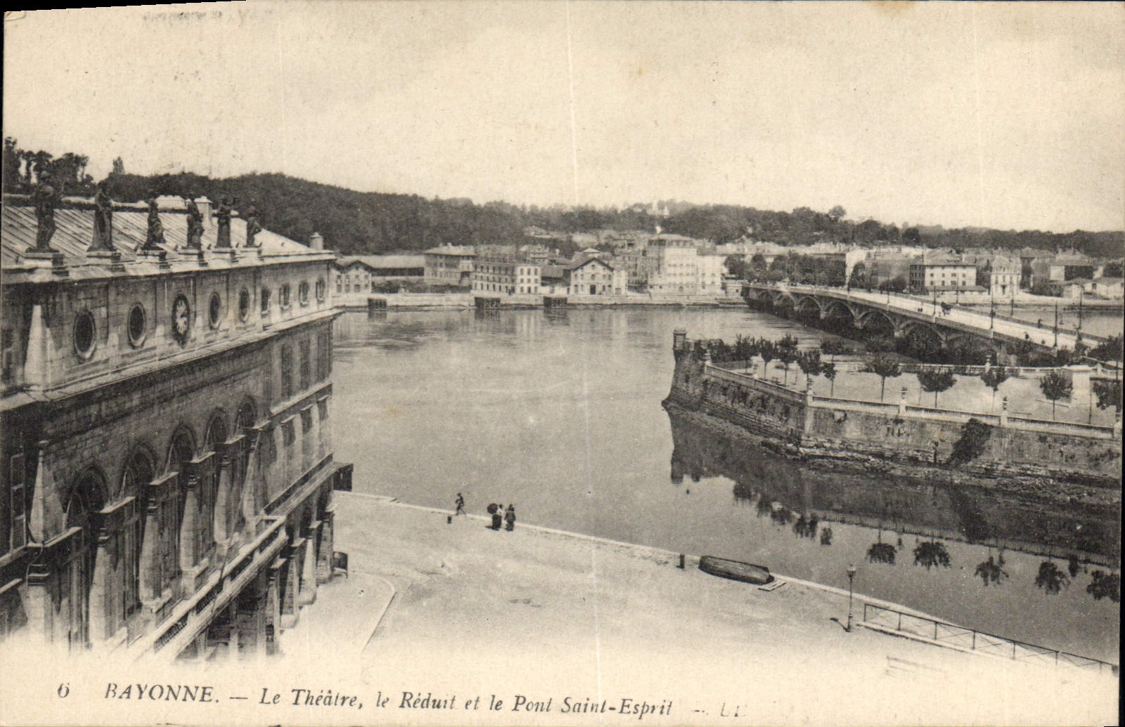 Bayonne — Le Théâtre, le Réduit et le Pont Saint-Esprit — L.I. n°6 - Recto