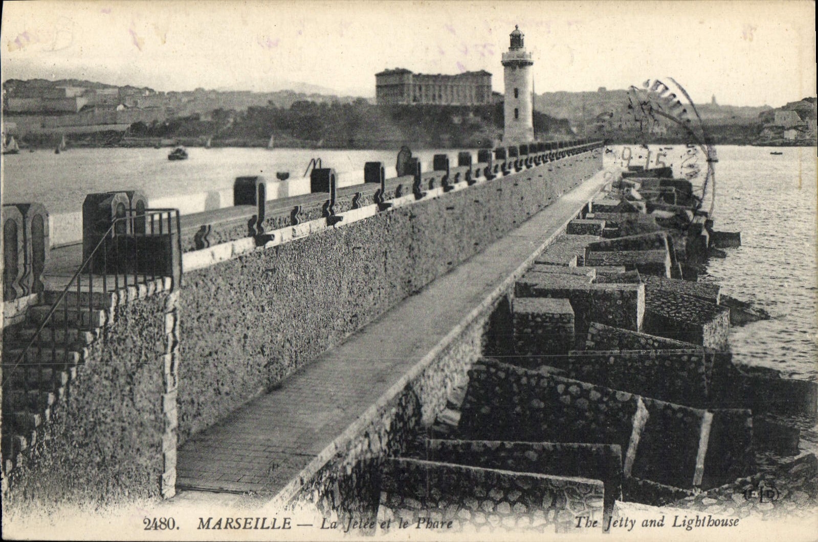 CPA Marseille La Jetee et Le Phare
