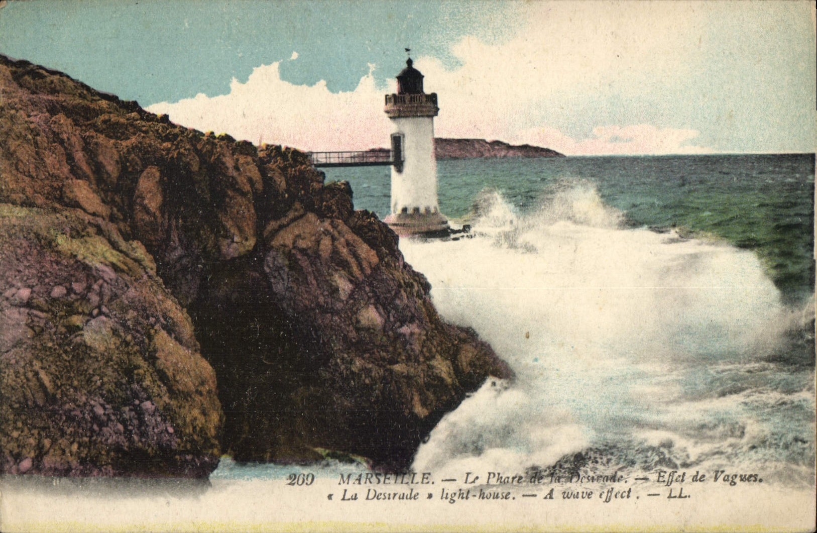 CPA Marseille Le Phare de la Desirade