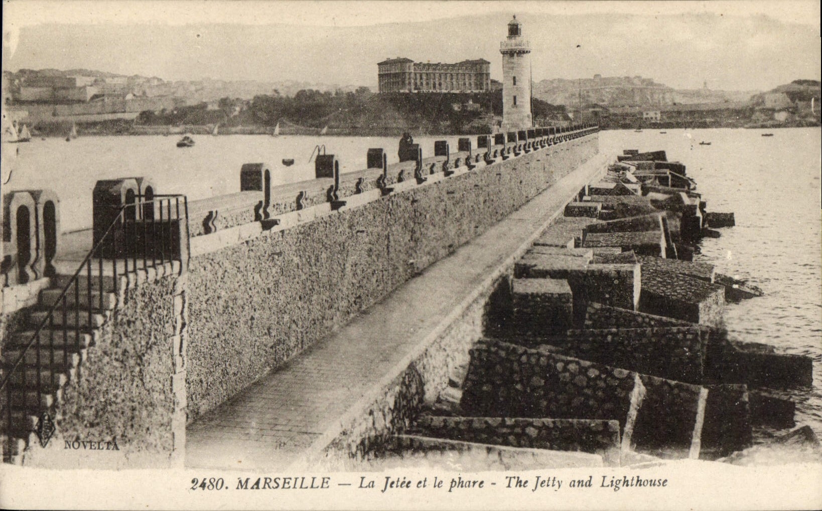 CPA Marseille La Jetee et le Phare