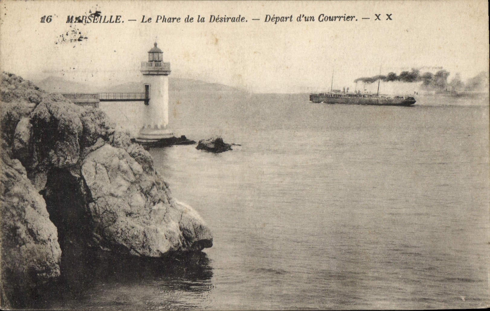 CPA Marseille Le Phare de la Desirade