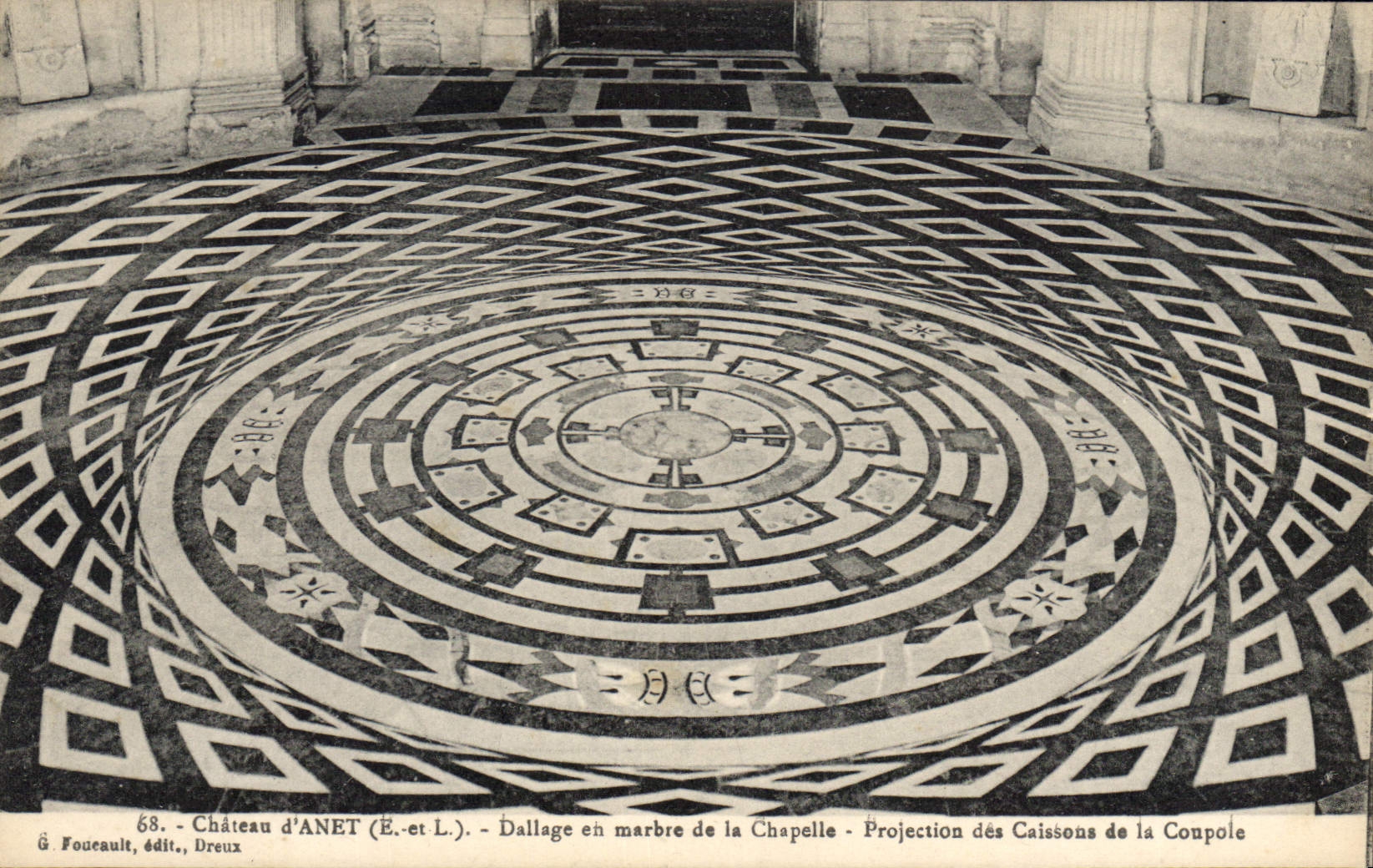 CPA Chateau d'Anet (Eure et Loire) Dallage en marbre de la Chapelle Projection des caissons de la Co