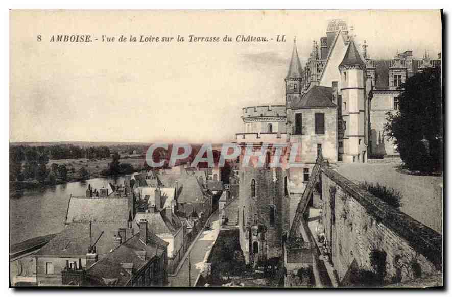 CPA Amboise Vue de la Loire sur la Terrasse du Chateau