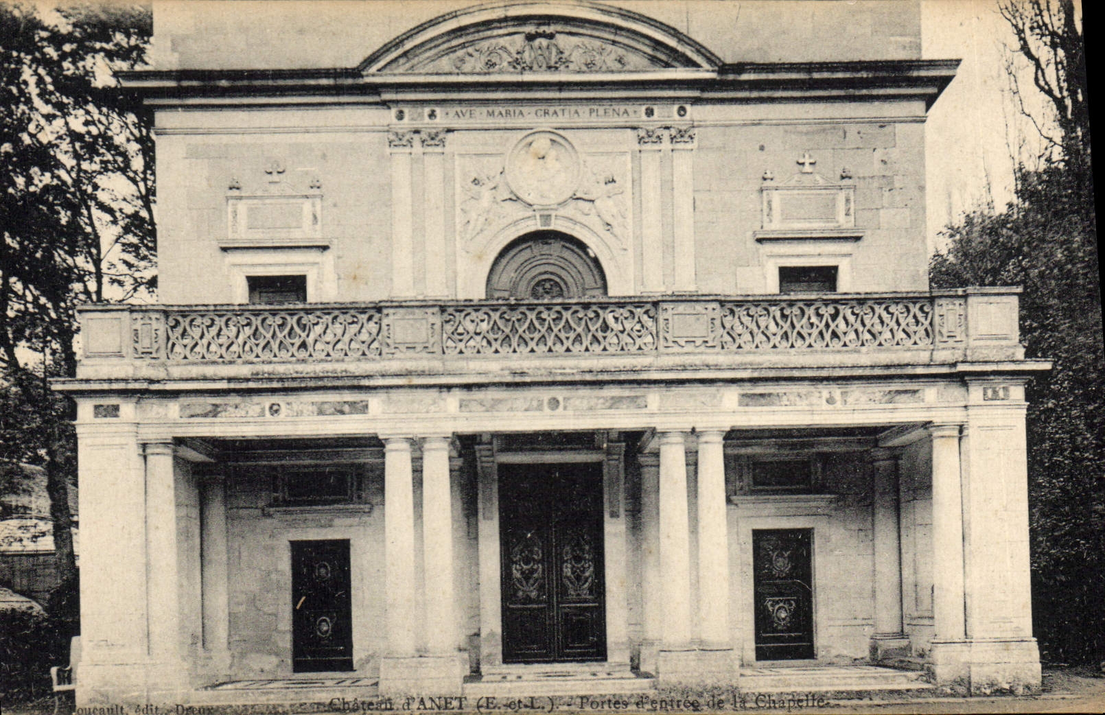 CPA Chateau d'Anet (E et L) Portes d'entree de la chapelle