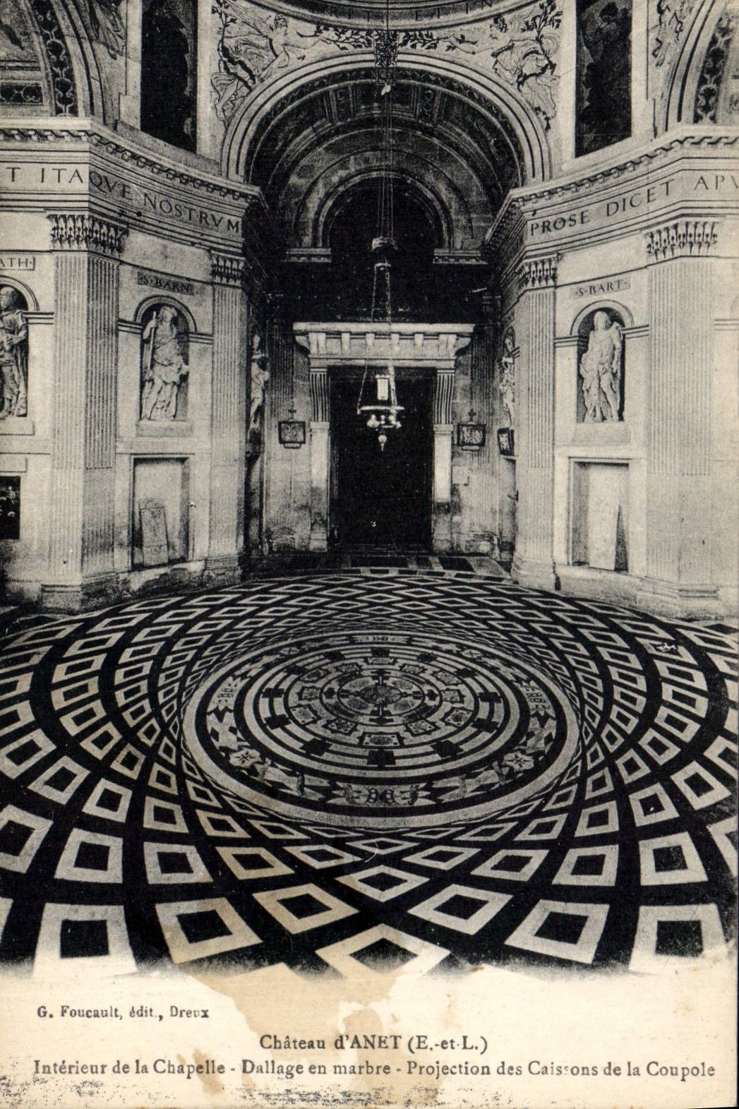 CPA Chateau d'Anet (E et L) Interieur de la Chapelle Dallage en marbre Projection des caissons de la