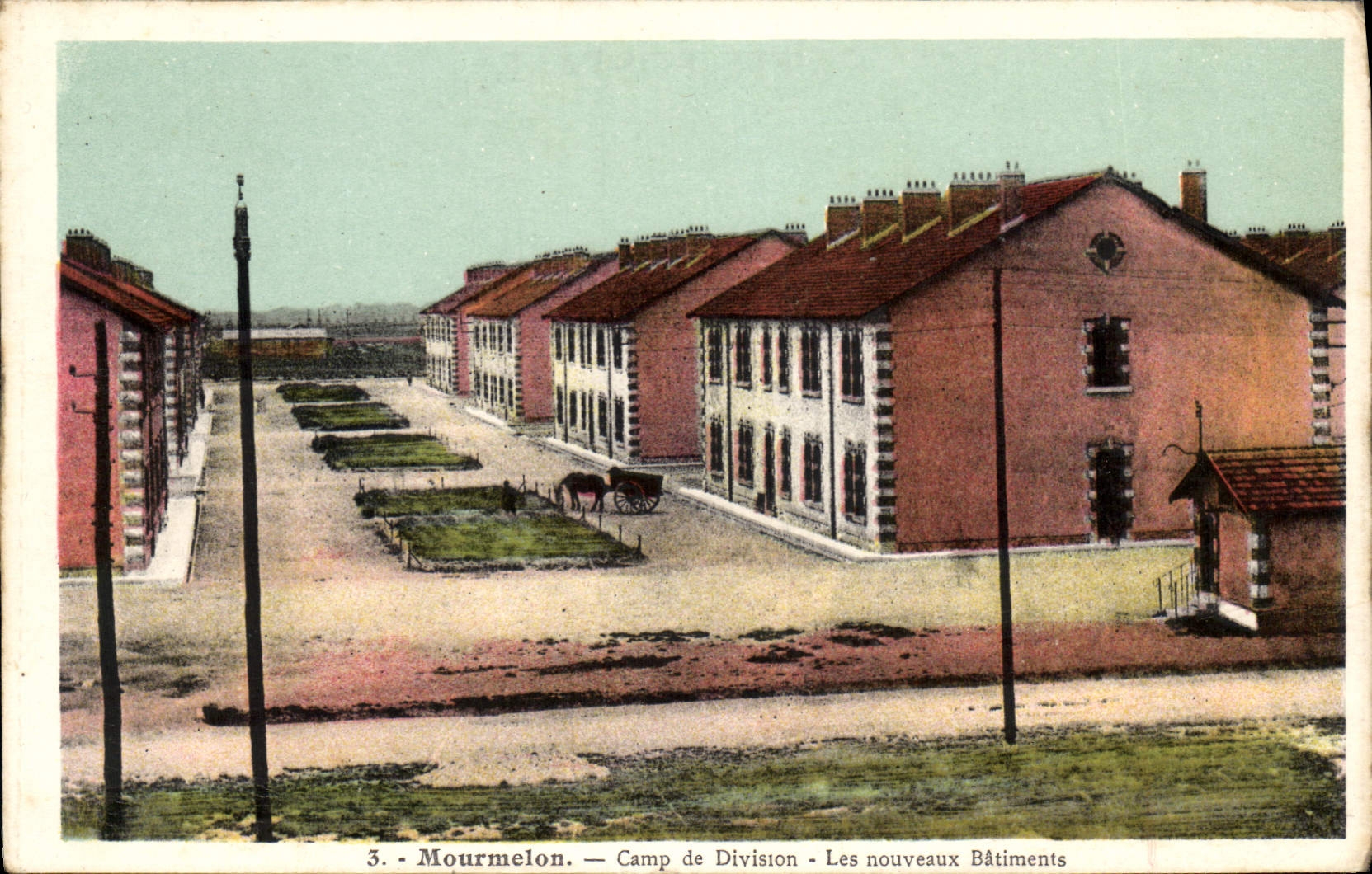 CPA Mourmelon Camp de Division Les nouveaux batiments Militaria