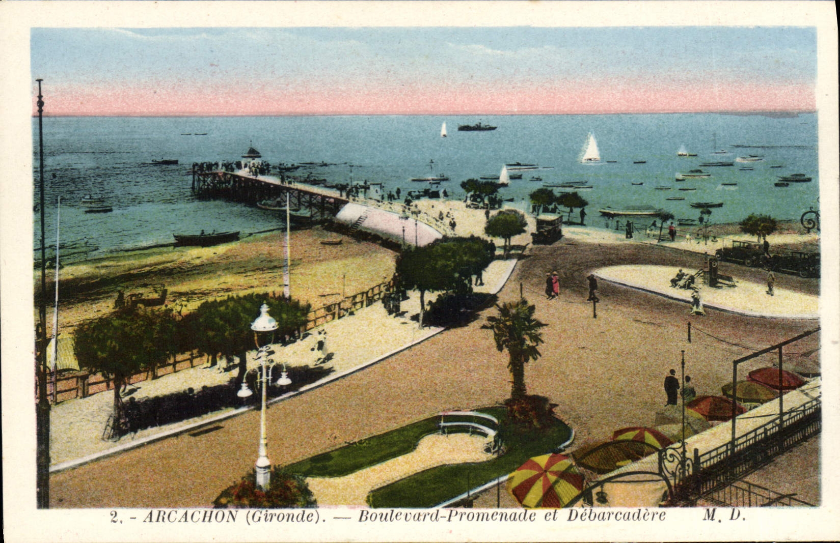 CPA Arcachon (Gironde) Boulevard Promenade et Dabarcadere