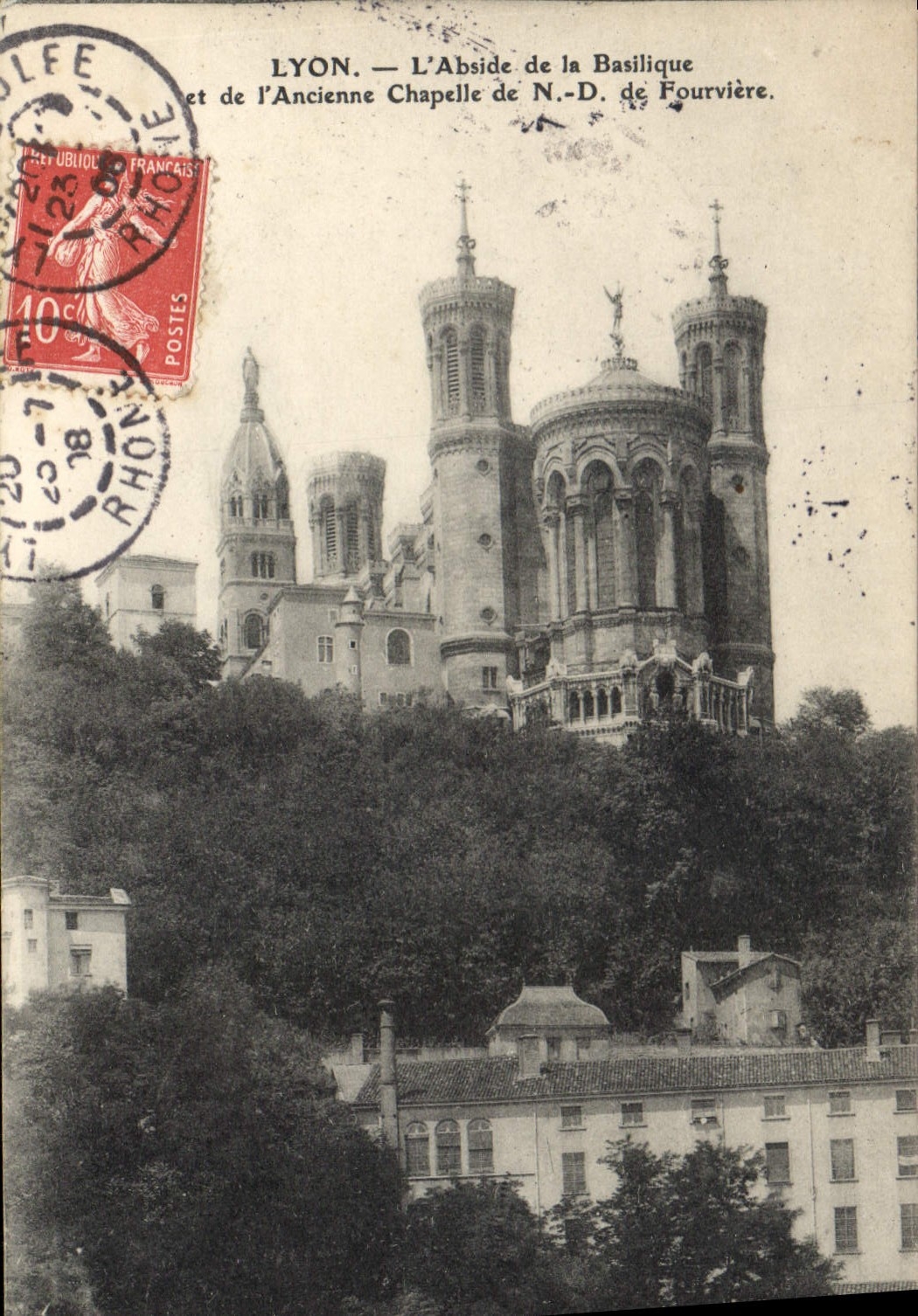 CPA Lyon L'Abside de la Basilique et de l'Ancienne Chapelle de N D de Fourviere