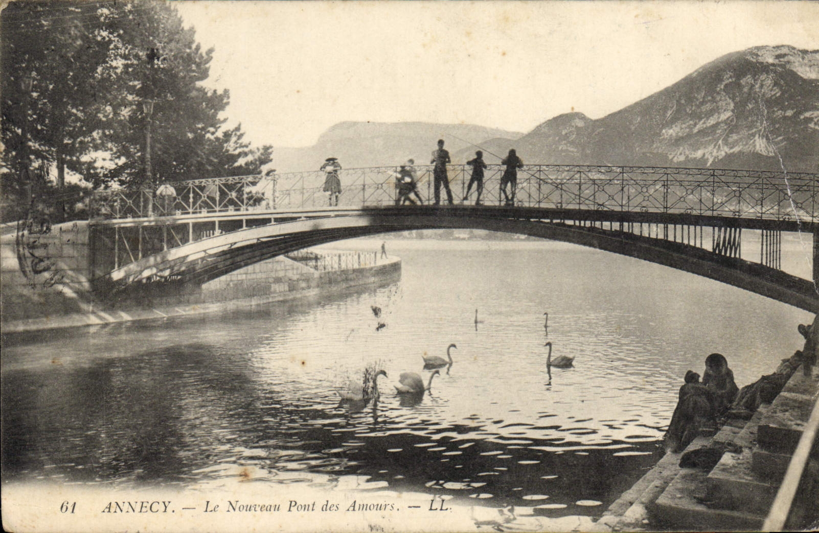 CPA Annecy Le Nouveau Pont des Amours
