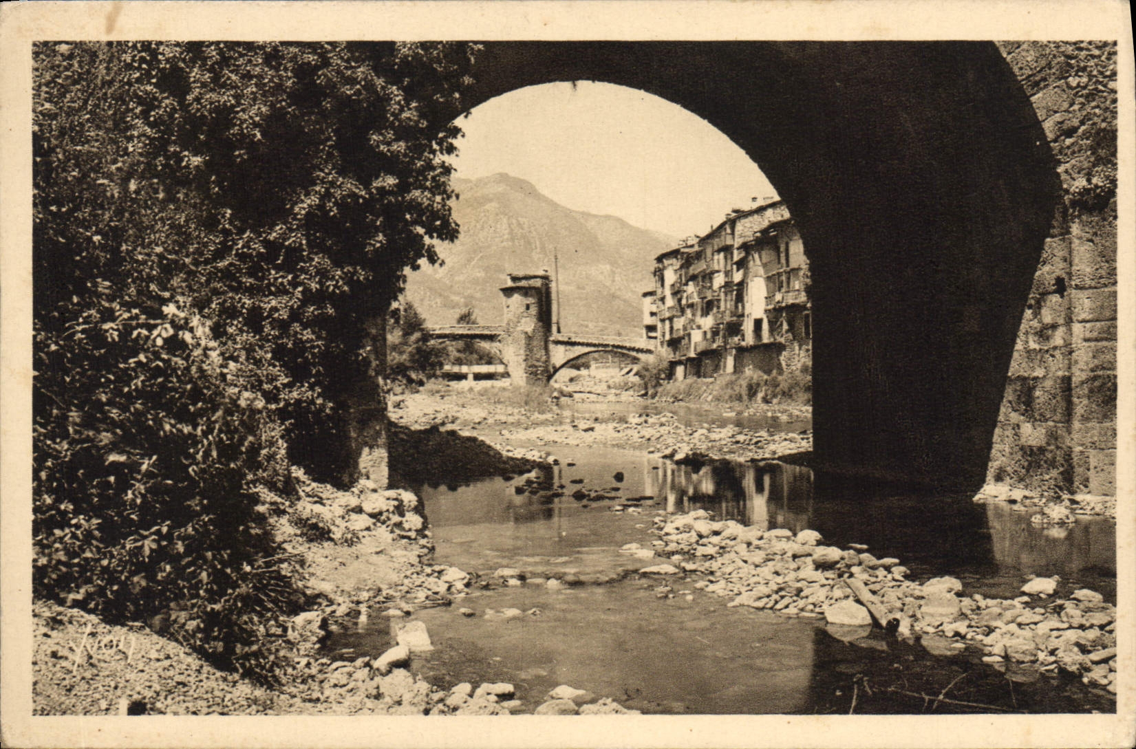 CPA Sospel (A M) Vieilles Maisons au bord de la Bevera