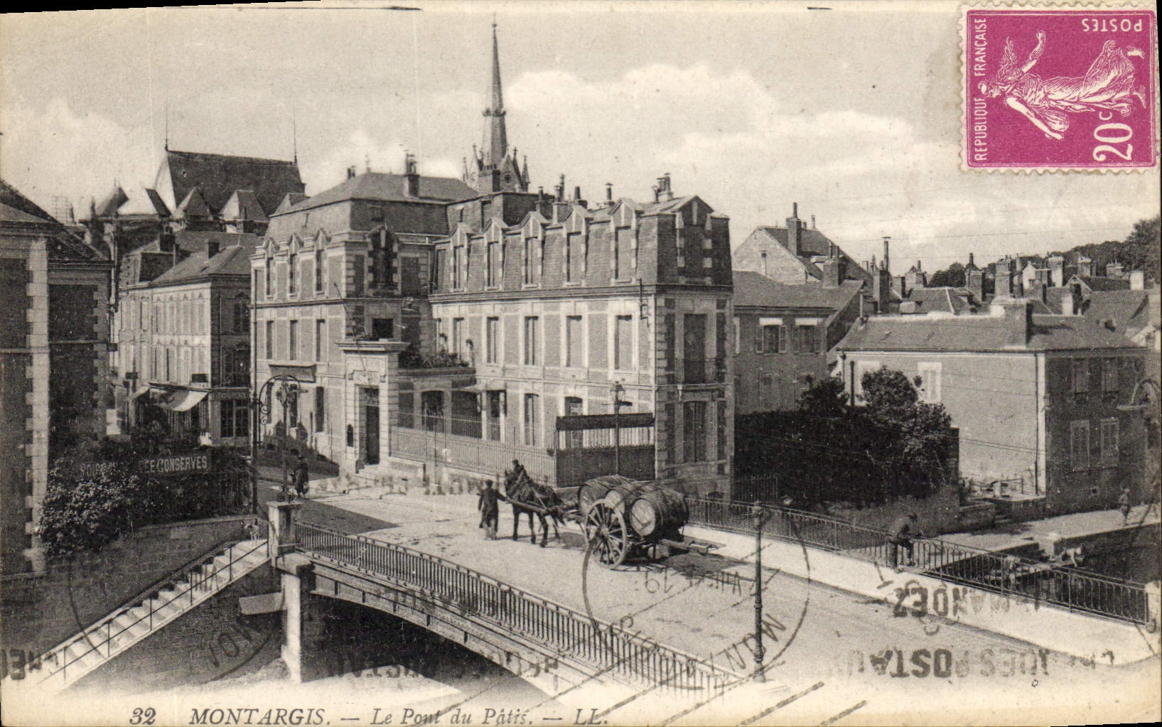 CPA Montargis Le Pont du Patis