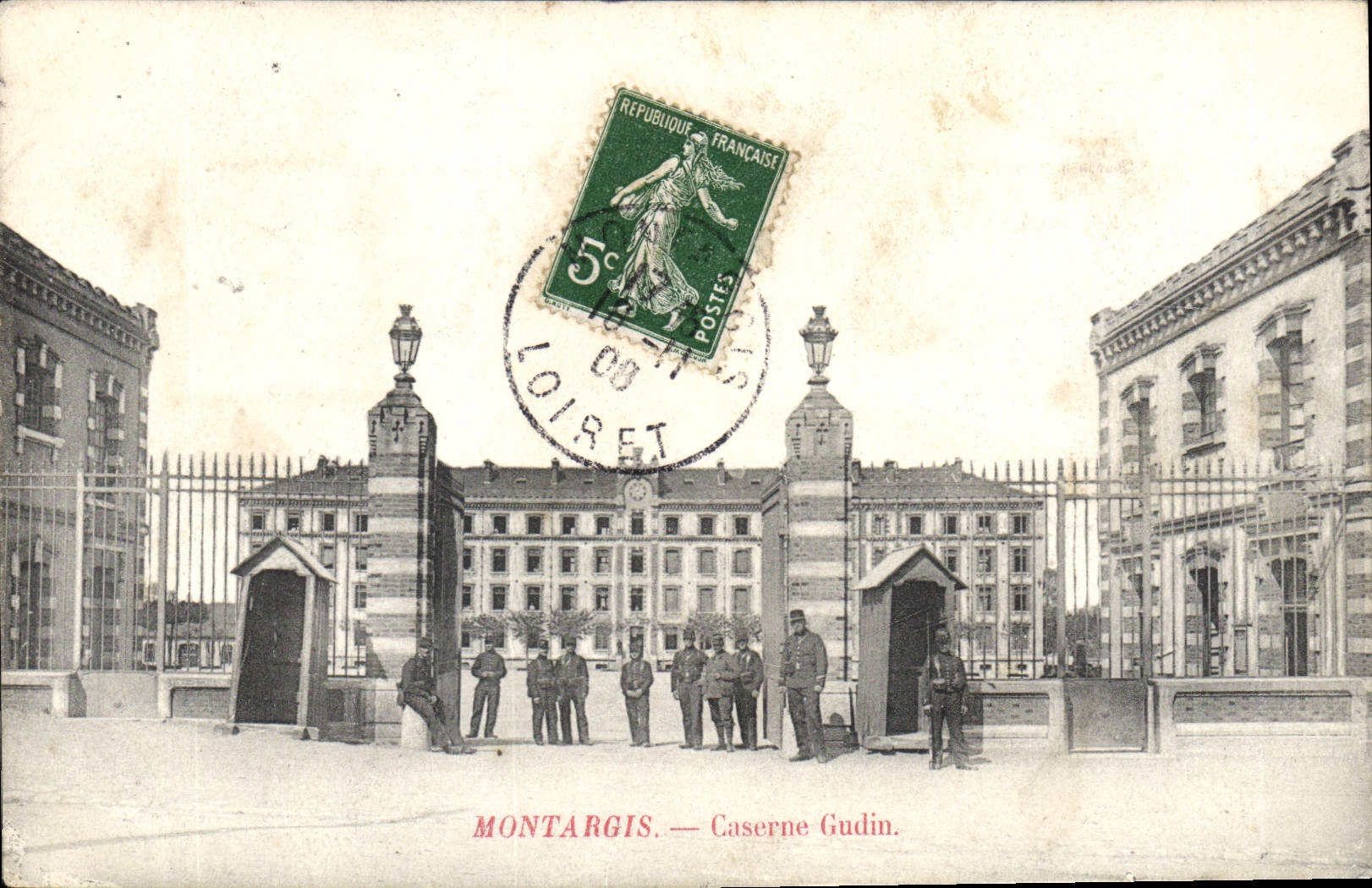 CPA Montargis Caserne Gudin Militaria
