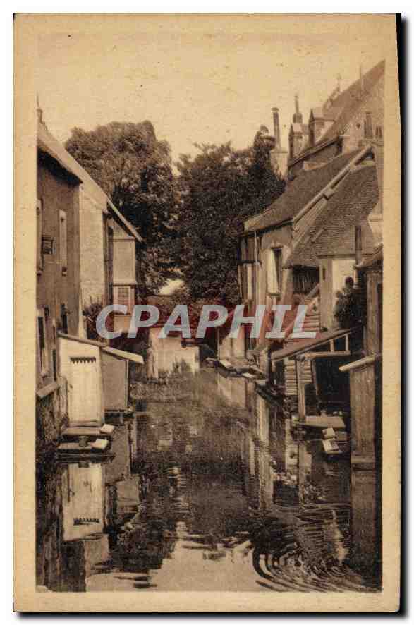CPA Montargis Une Bras du Loing