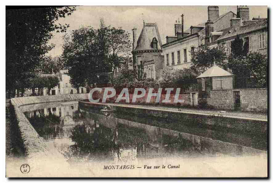 CPA Montargis Vue sur le Canal