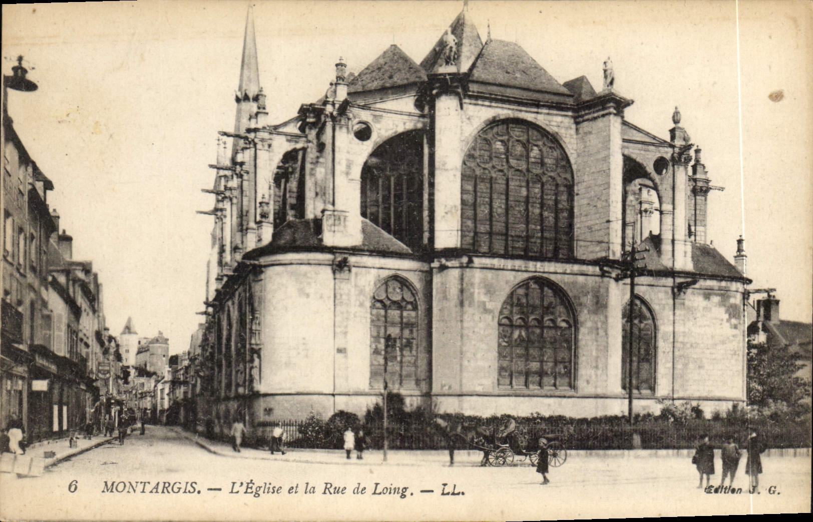 CPA Montargis L'Eglise et la Rue de Loing