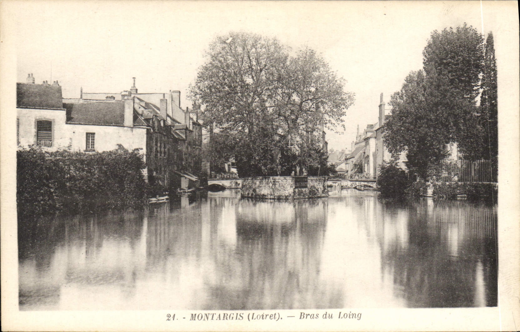 CPA Montargis (Loiret) Bras du Loing